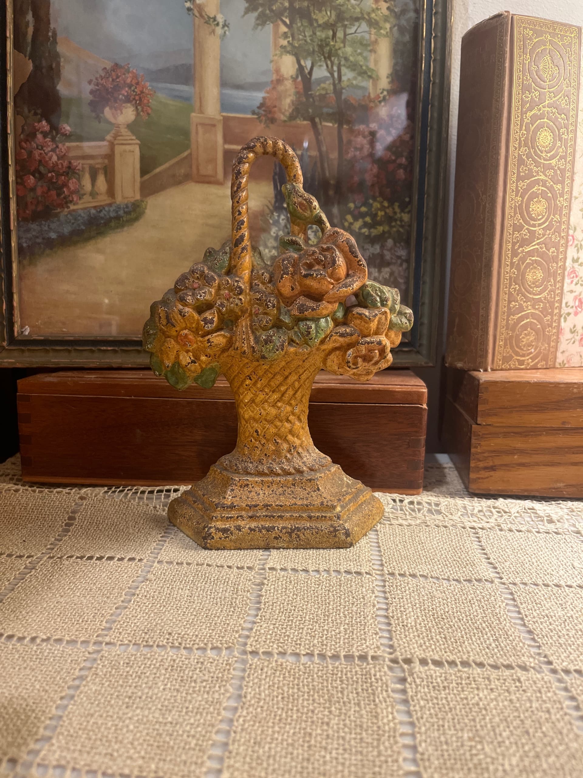 Cast Iron Hubley Flower Basket Doorstop - Regular - Thumbnail 6