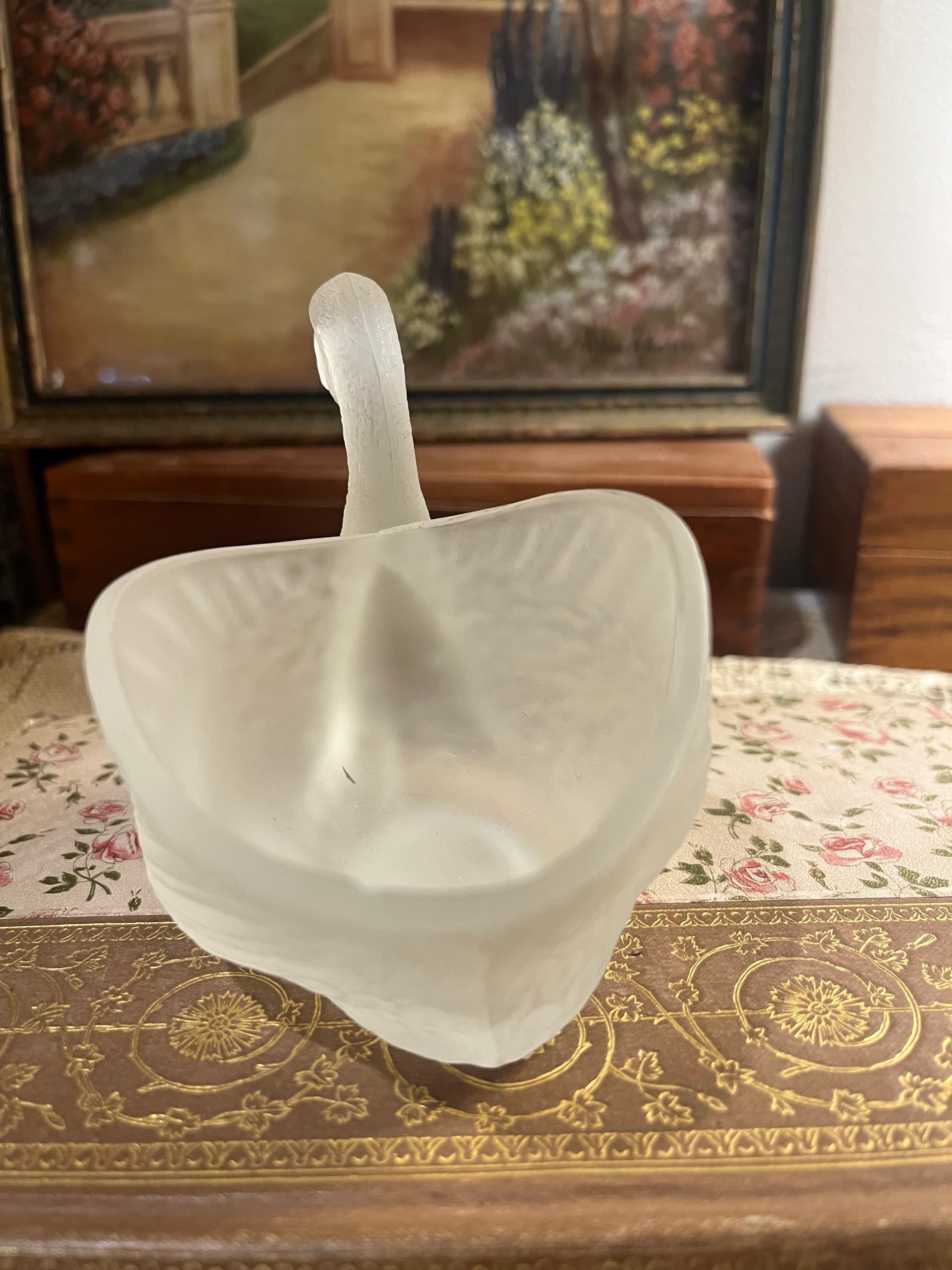 GE Smith Frosted Glass Swan - Regular - Thumbnail 5