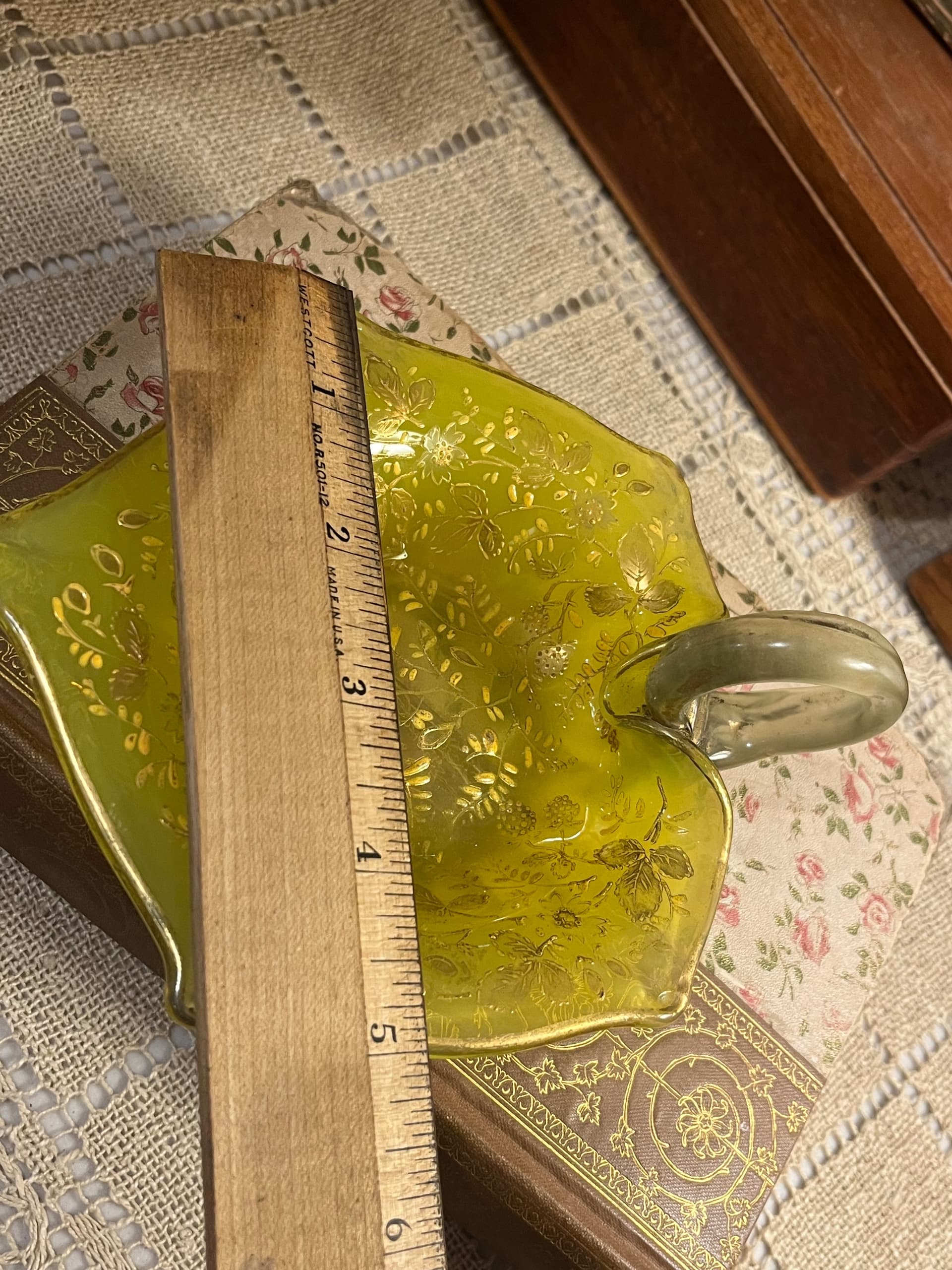 Yellow Leaf Dish [1239] - Regular - Thumbnail 7