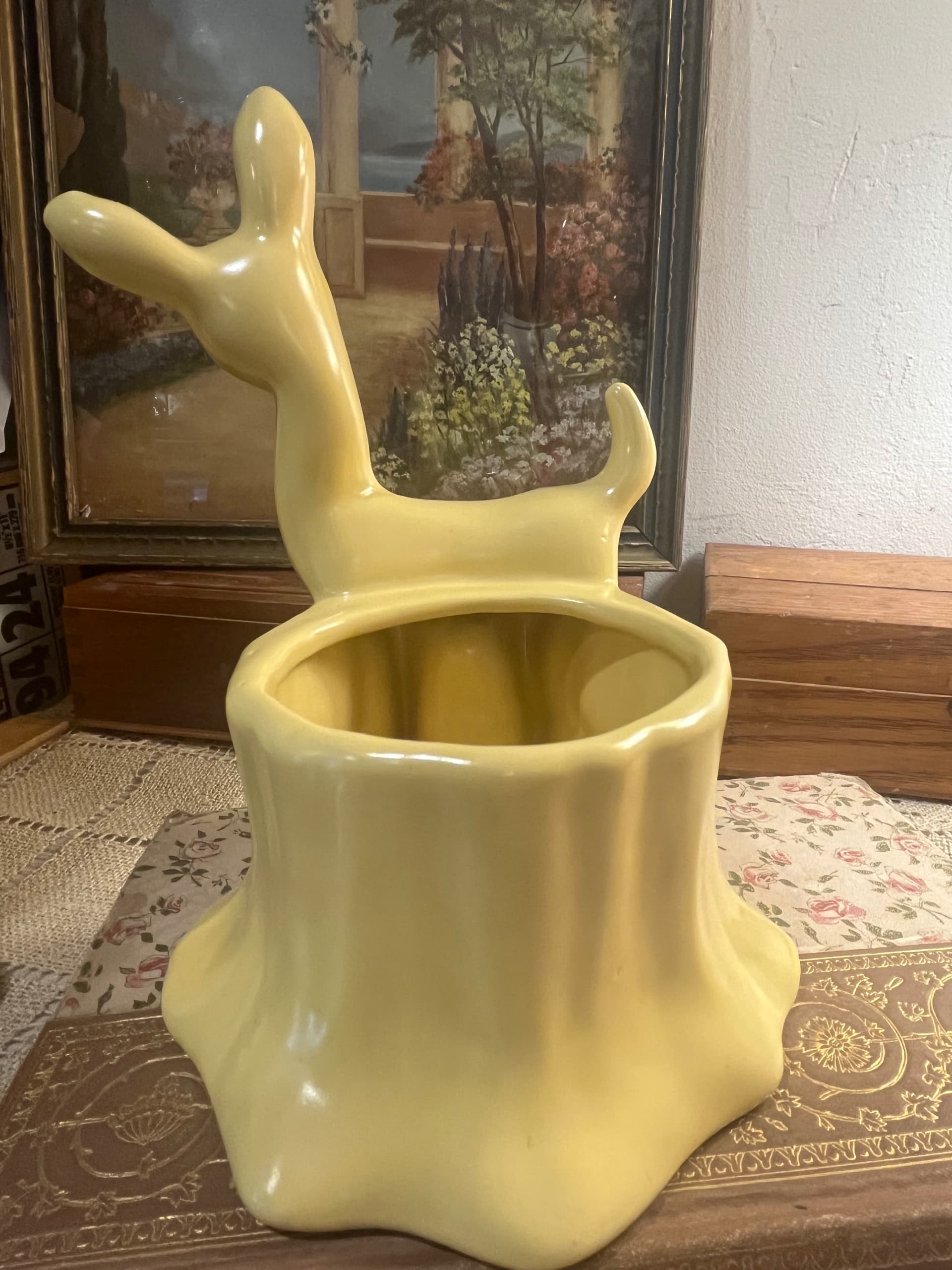 Haeger Yellow Fawn Planter [1239] - Regular - Thumbnail 4