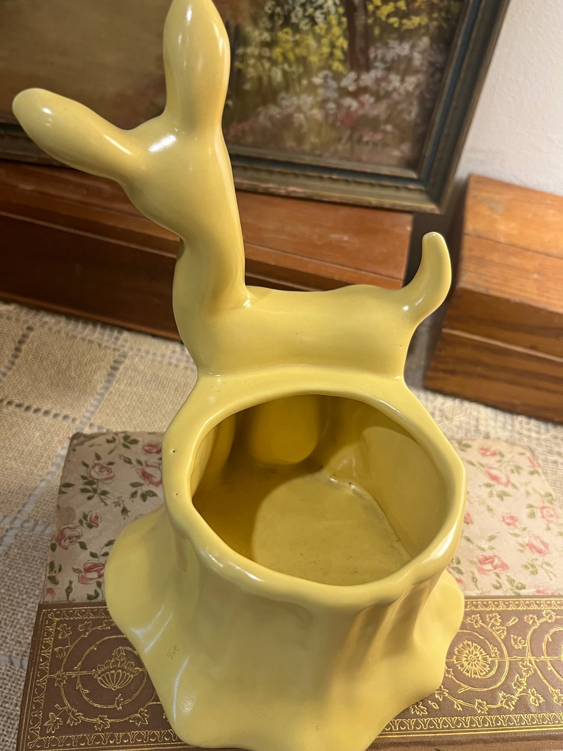 Haeger Yellow Fawn Planter [1239] - Regular - Thumbnail 5