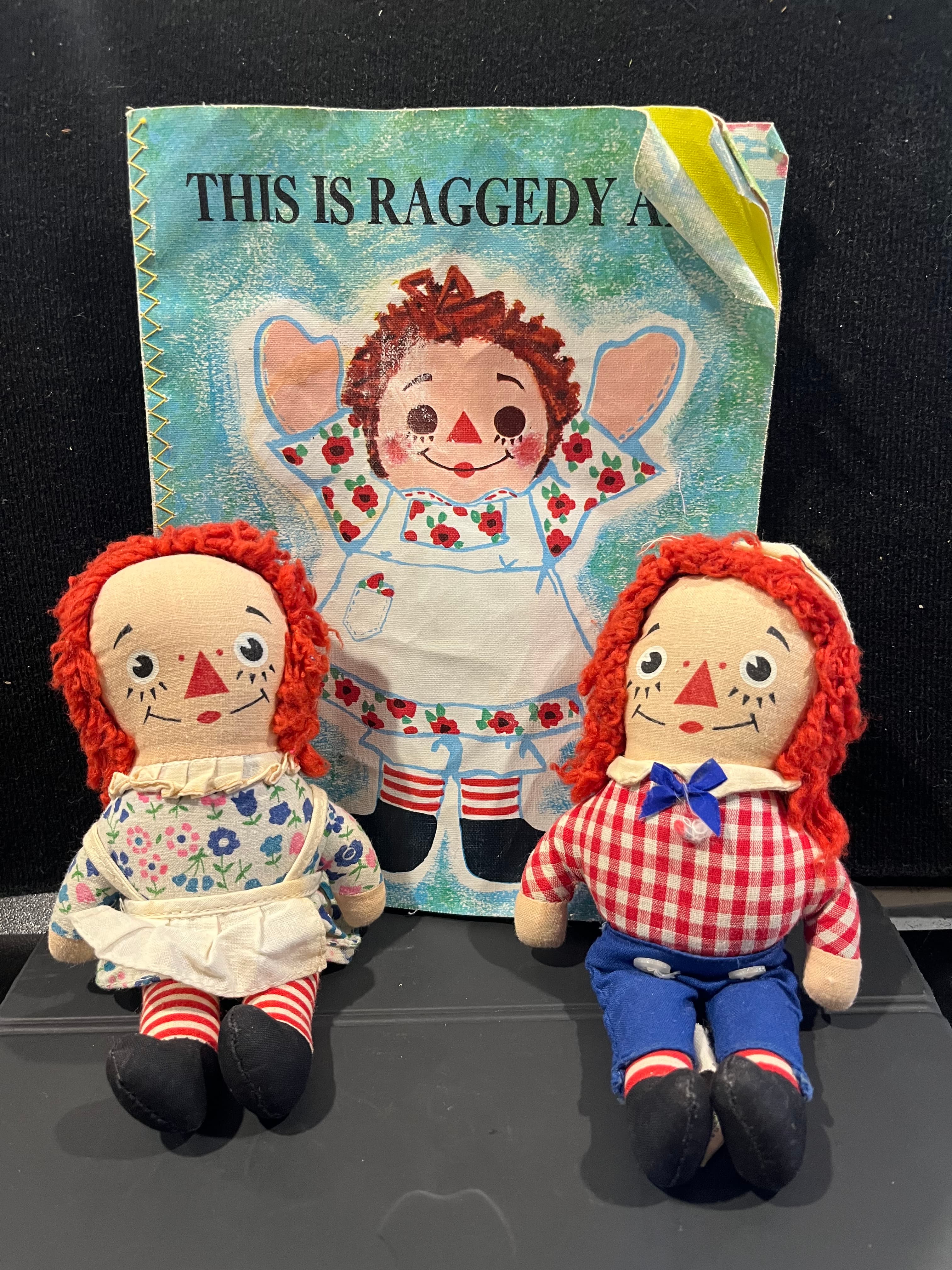 Raggedy Ann and Raggedy Andy with Book - Regular - Thumbnail 2