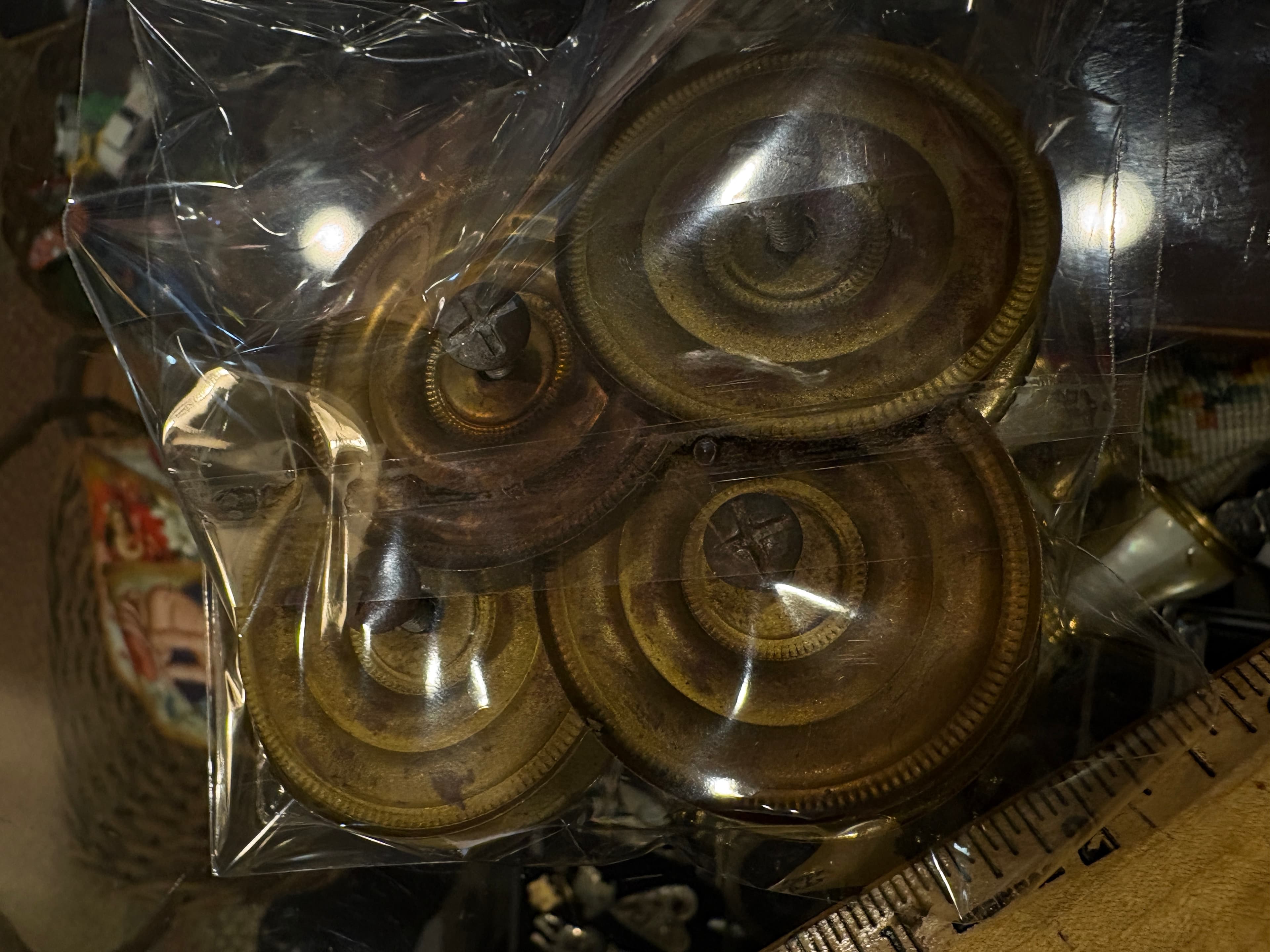4 Ornate Brass Knobs - Regular - Thumbnail 3