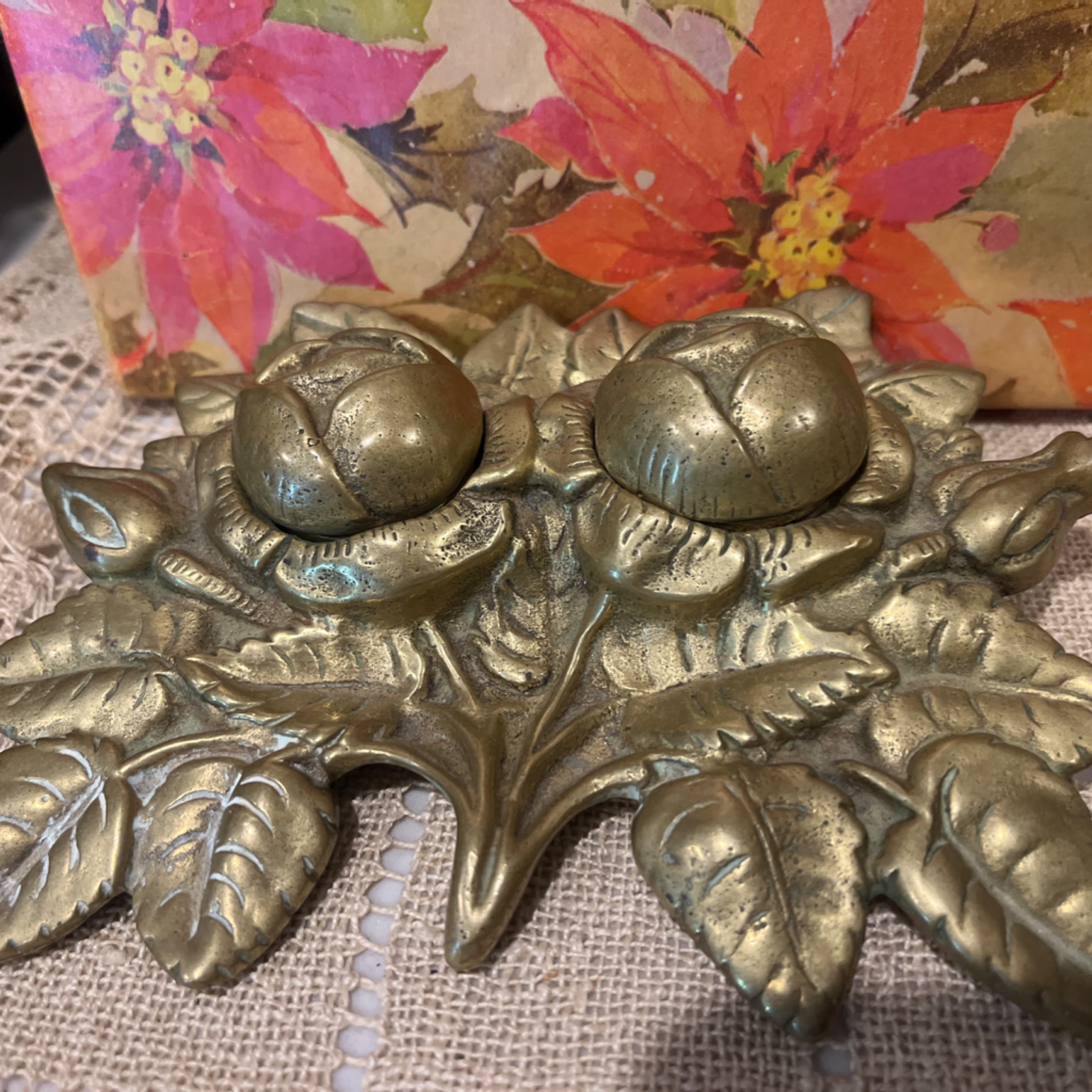 Victorian Brass Double Inkwell 941 - Regular - Thumbnail 3