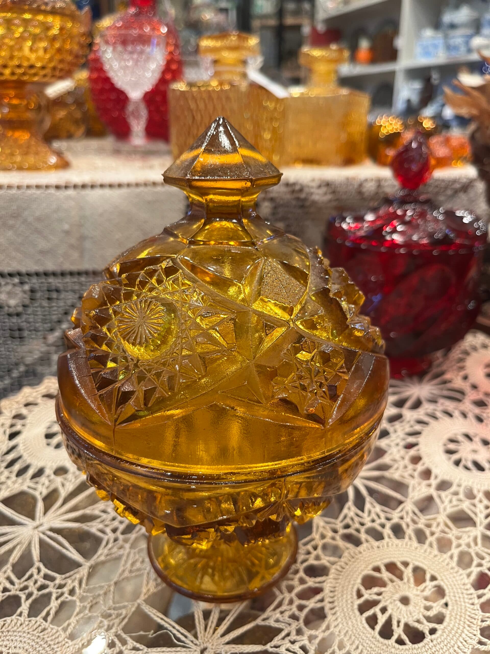 Amber Pressed Glass Hobstar & Flora Pattern Lidded Candy Dish - Regular - Thumbnail 6