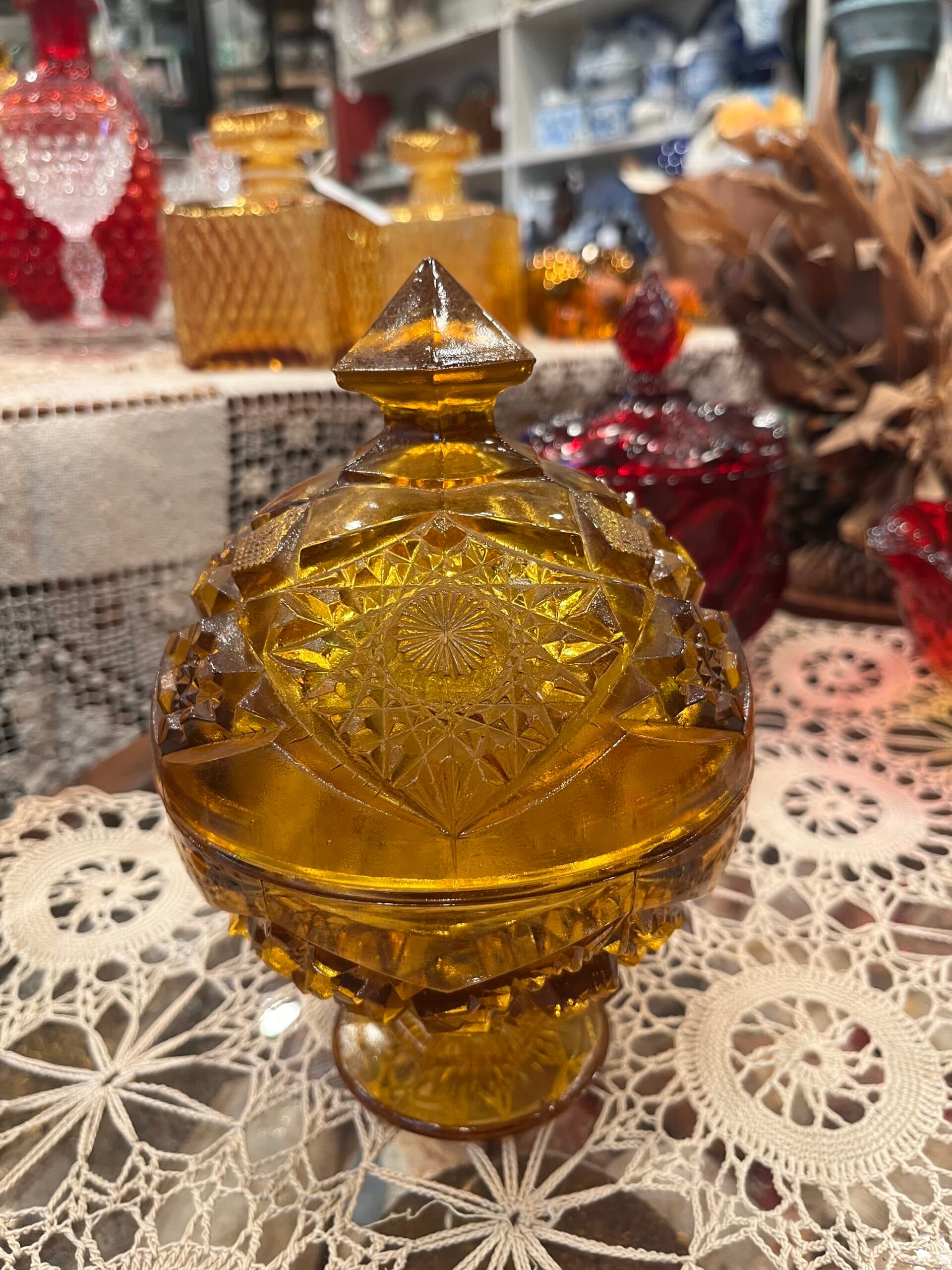Amber Pressed Glass Hobstar & Flora Pattern Lidded Candy Dish - Regular - Thumbnail 7