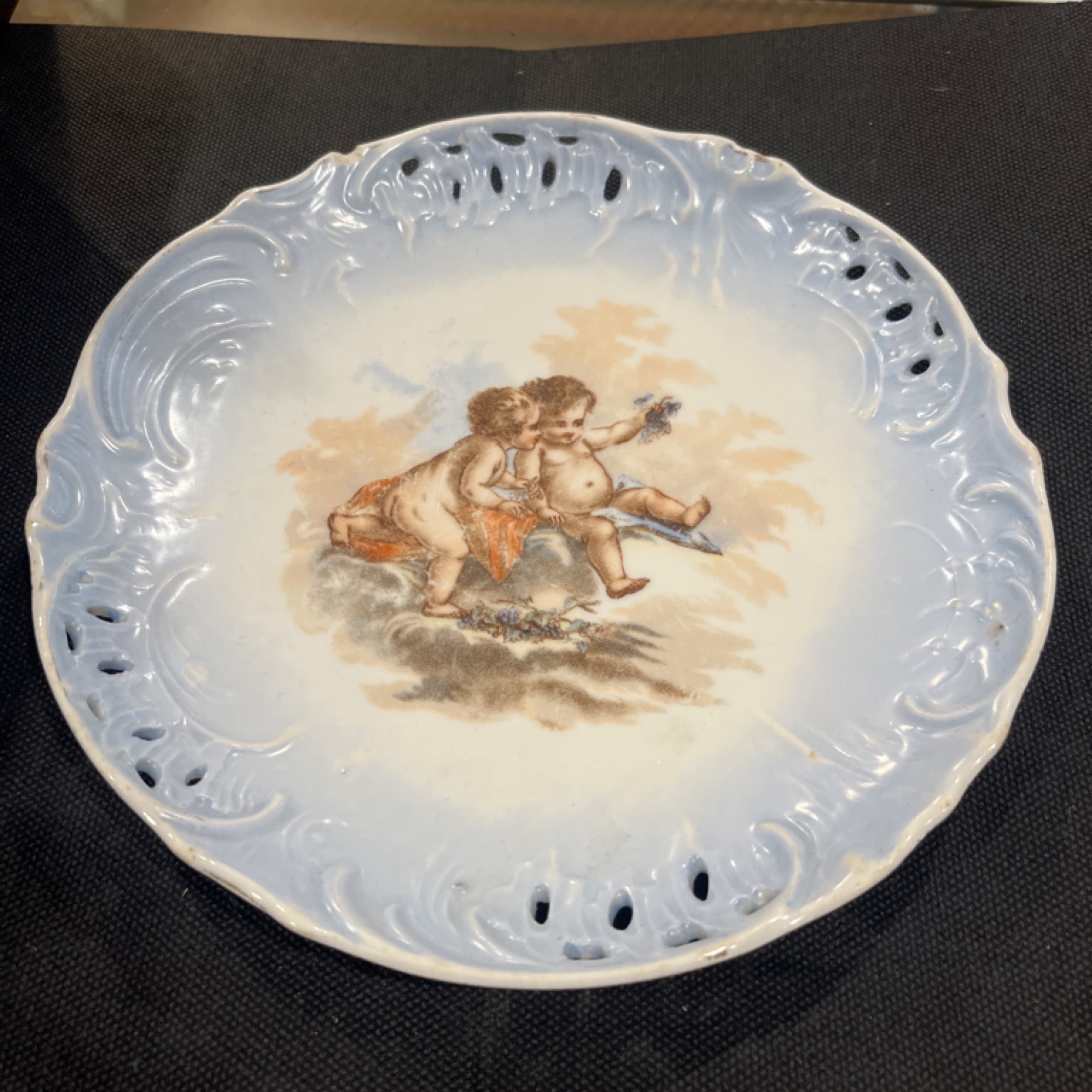 Porcelain Cherub Plate Blue - Regular - Thumbnail 2