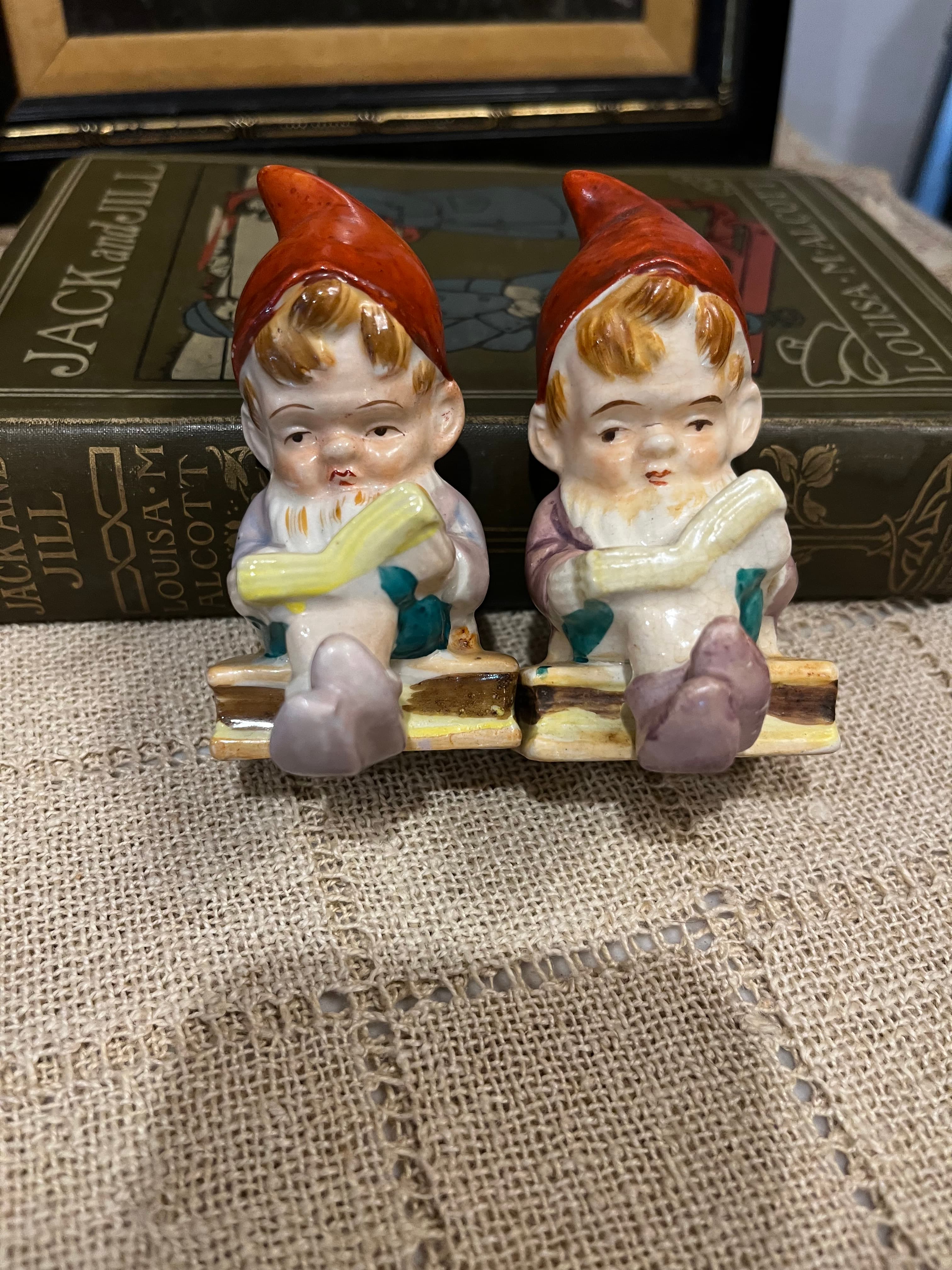 Gnome Salt & Pepper Shakers 941 - Regular - Thumbnail 4