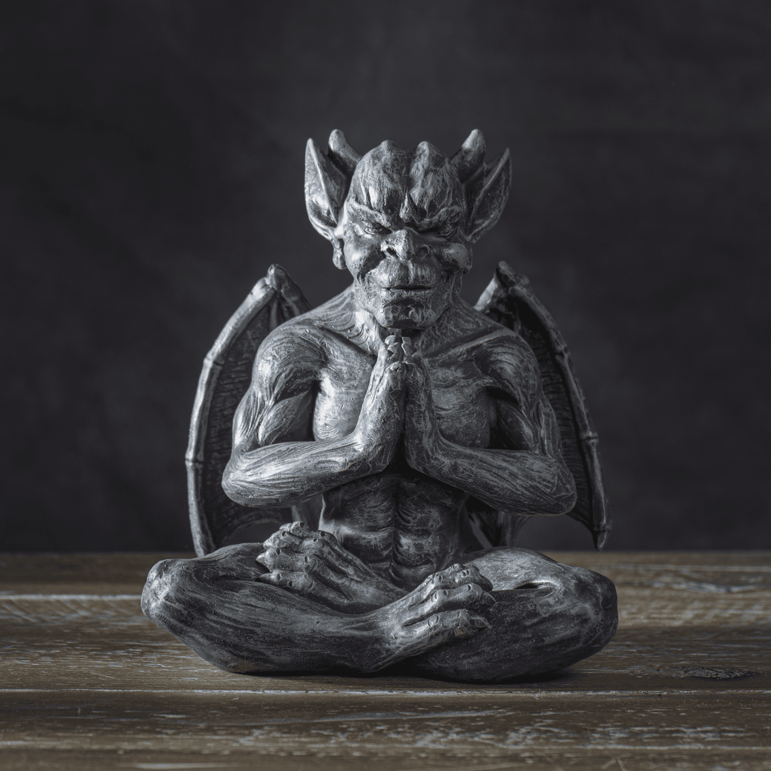 Pacific Trading - Gargoyle Meditation - Regular - Thumbnail 2