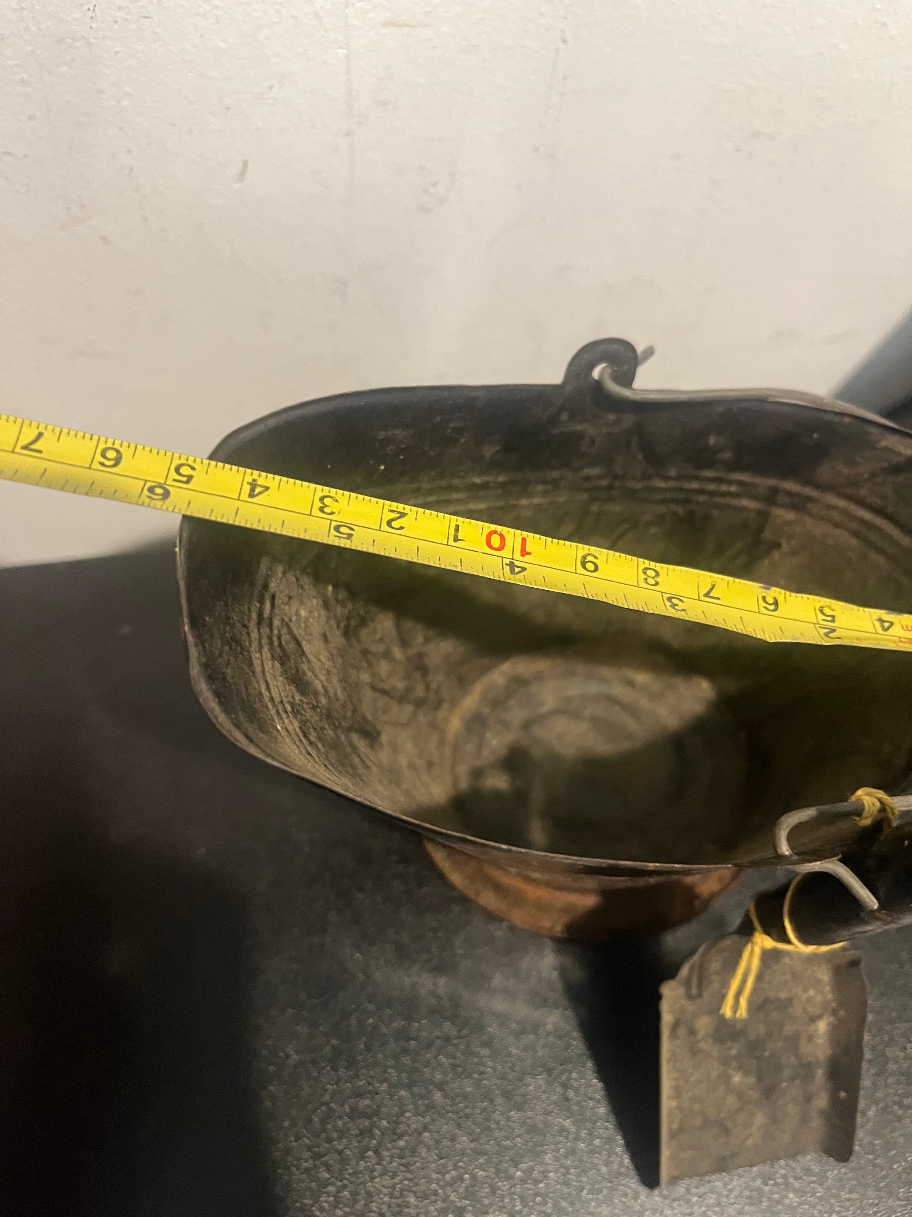Small Coal Scuttle with Shovel - Regular - Thumbnail 4