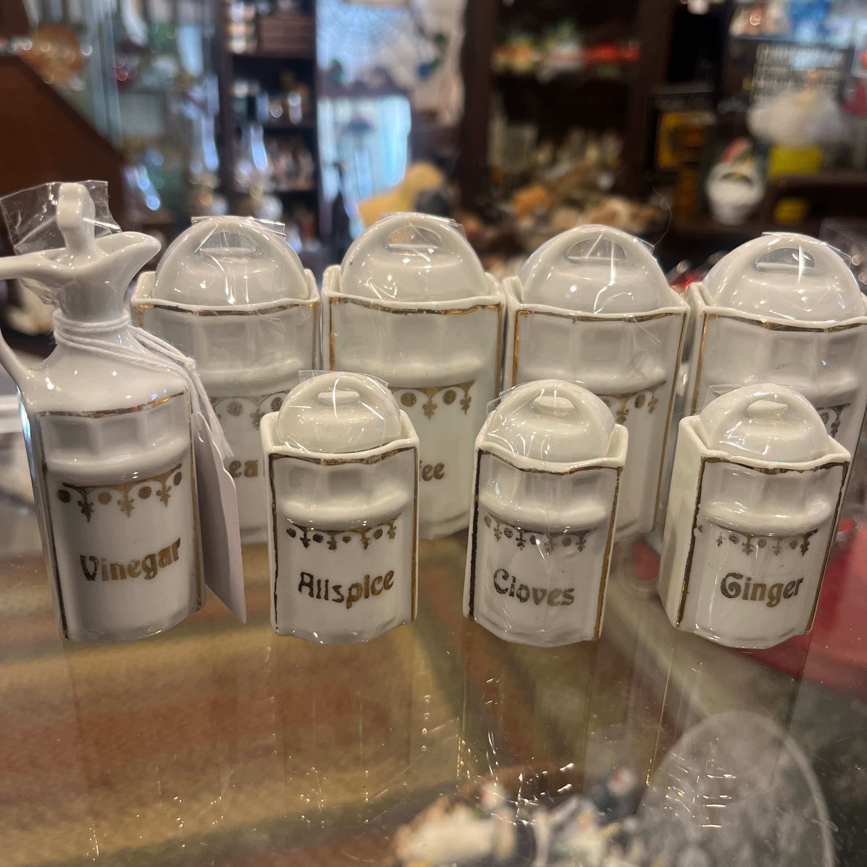 German Lusterware Children’s Canister Set - Regular - Thumbnail 5