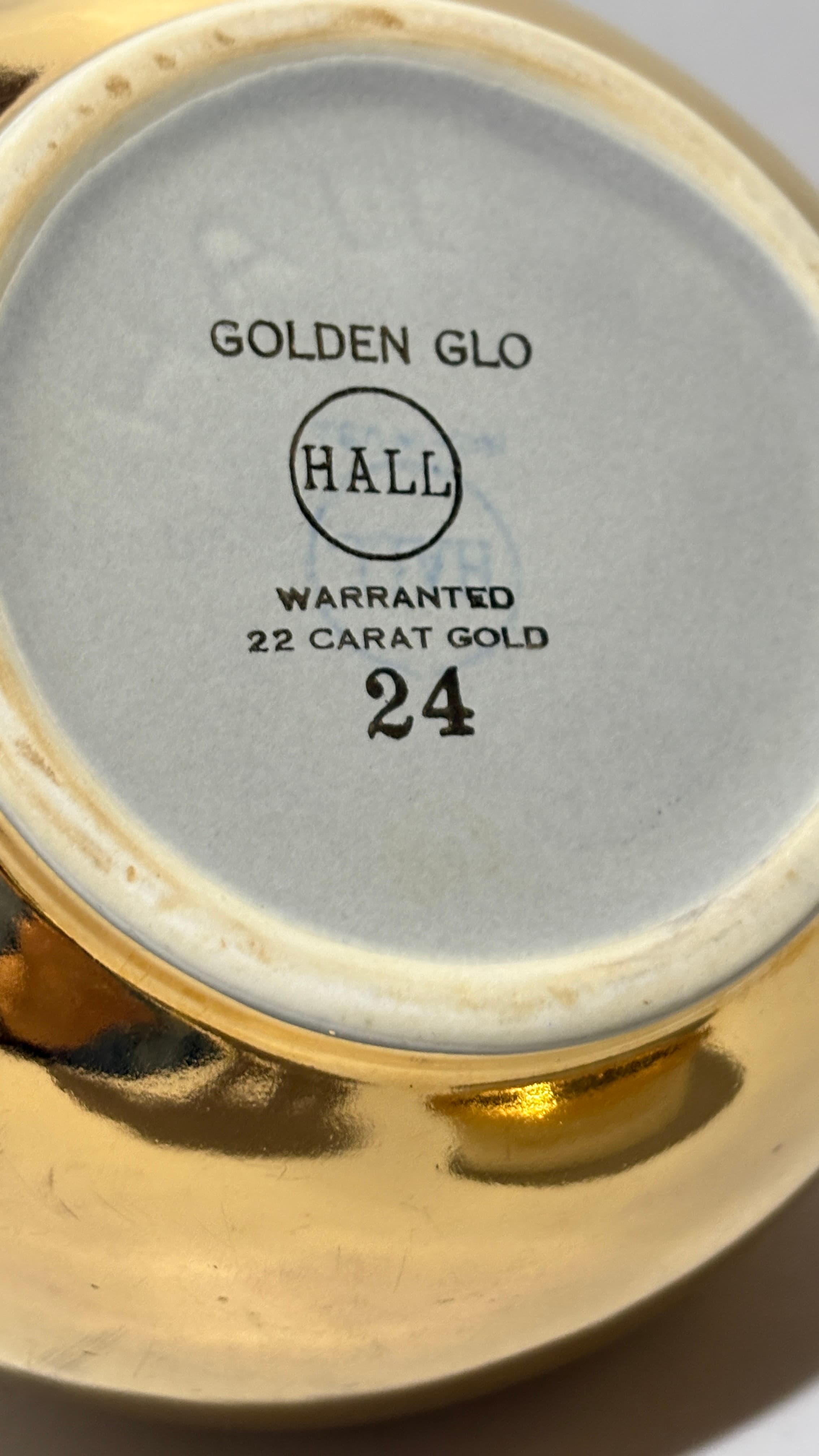 Hall China Teapot “Golden Glo” 22K Gilt Luster Teapot | 4–6 Cup | Mid-Century American Art Pottery - Regular - Thumbnail 5