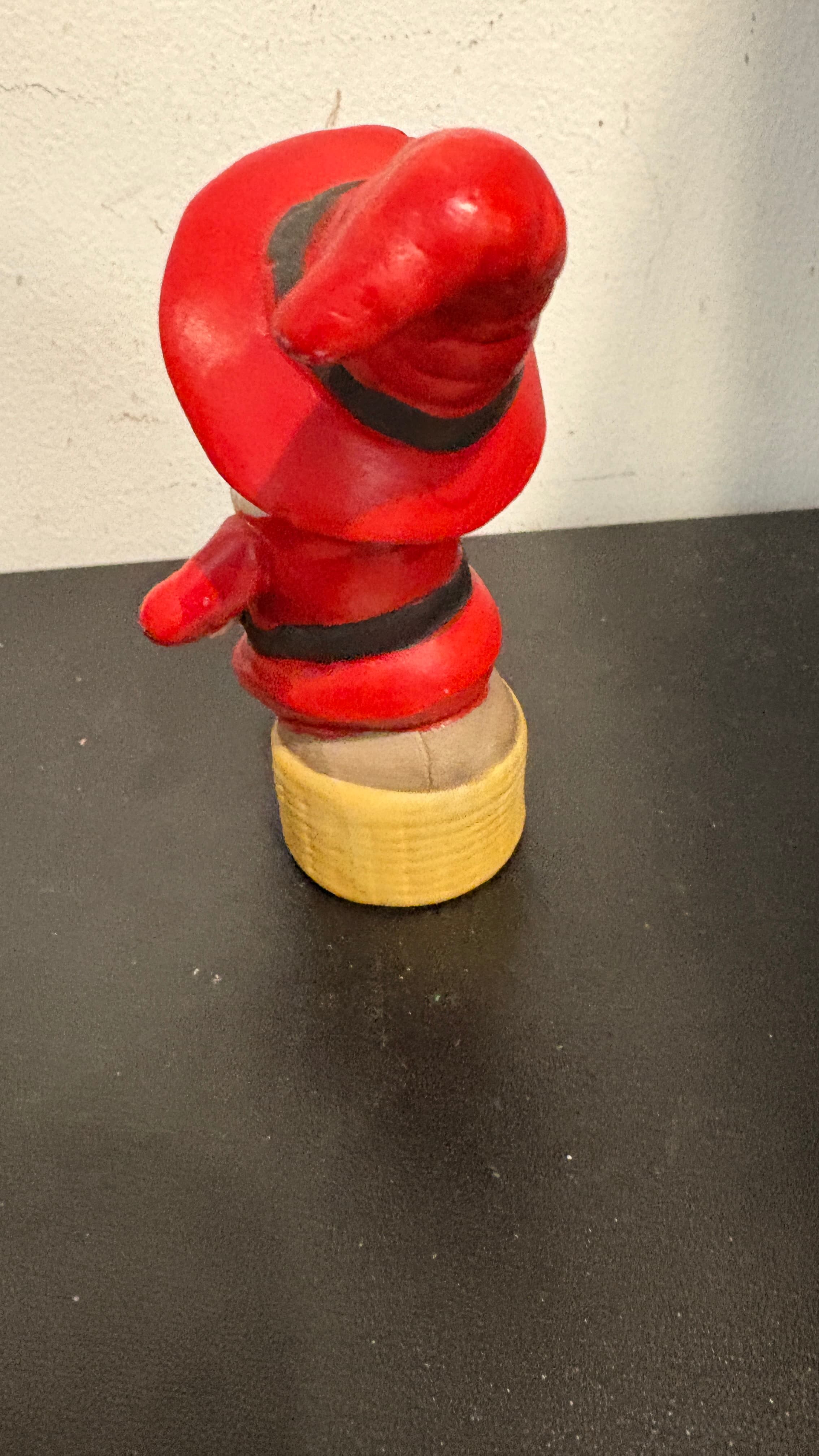 Kitschy Winking Red Garbed Pixie - Regular - Thumbnail 4