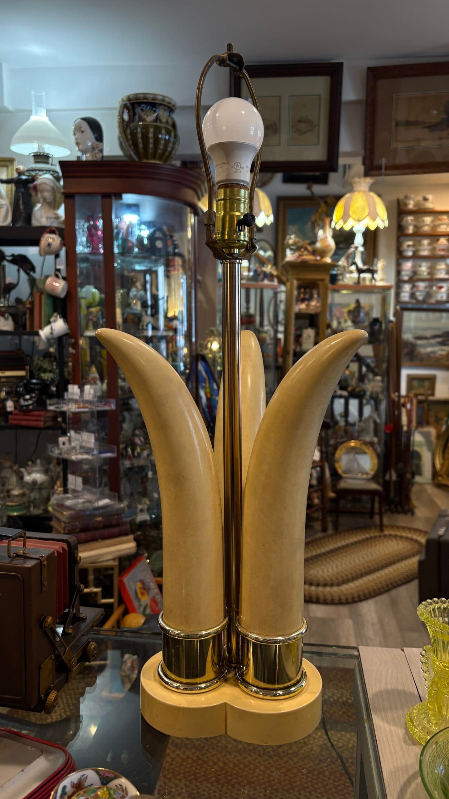 Faux 3 Tusk Lamp (941) - Regular - Thumbnail 2