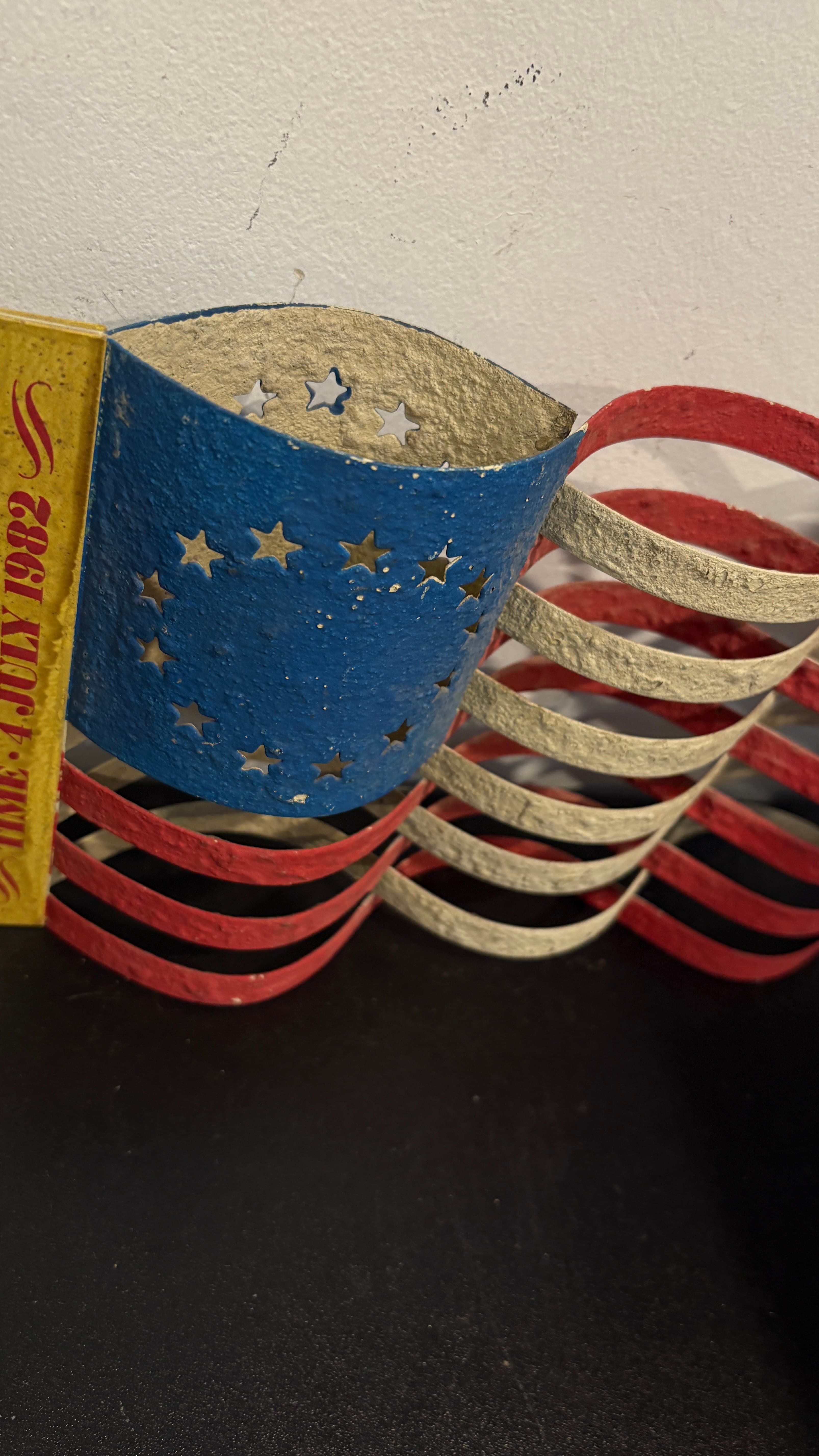 Time Magazine 13 Original Colonies Tin Flag Time - Regular - Thumbnail 2