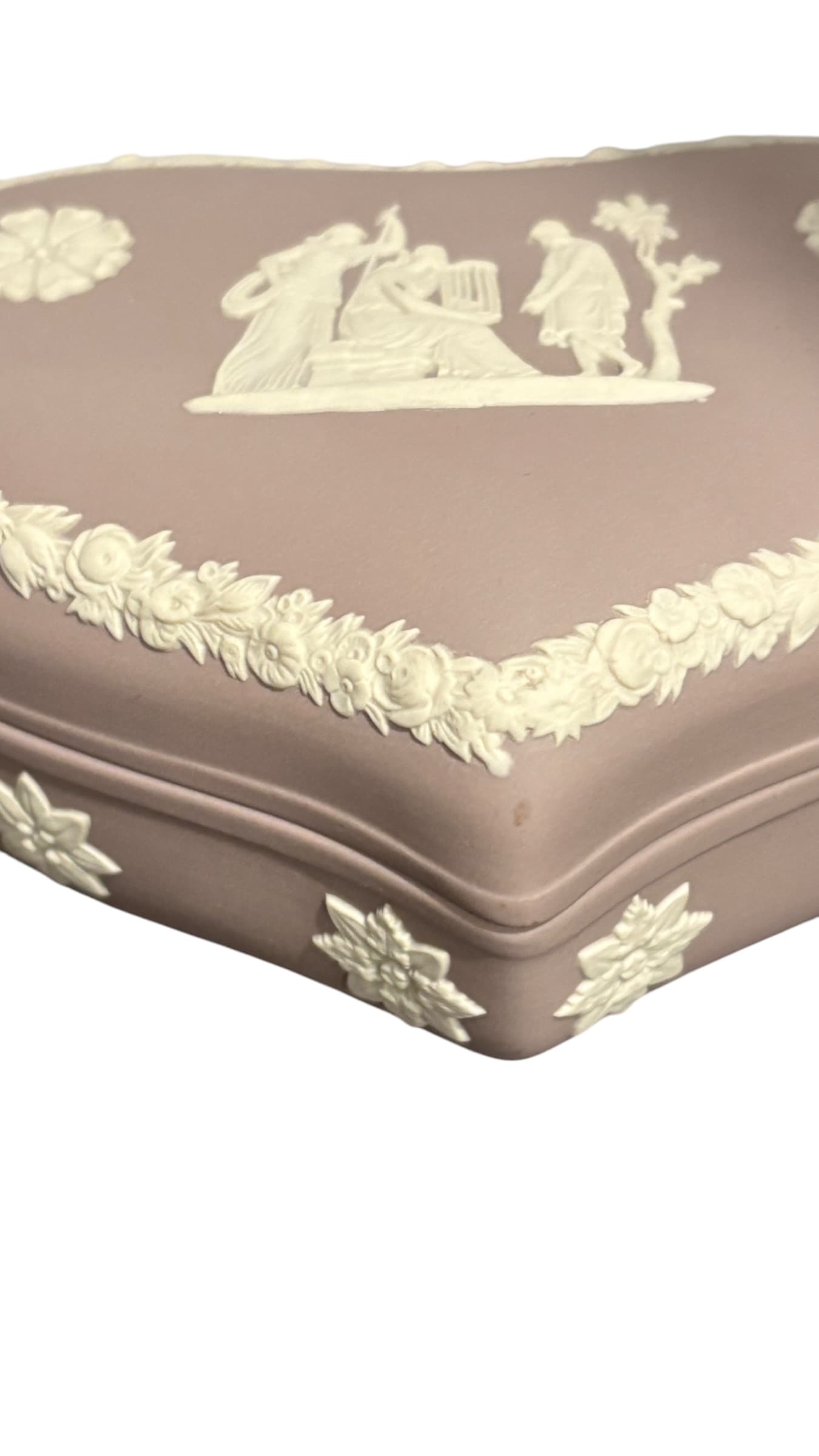 Wedgwood Lilac Heart Shaped Box - Regular - Thumbnail 5