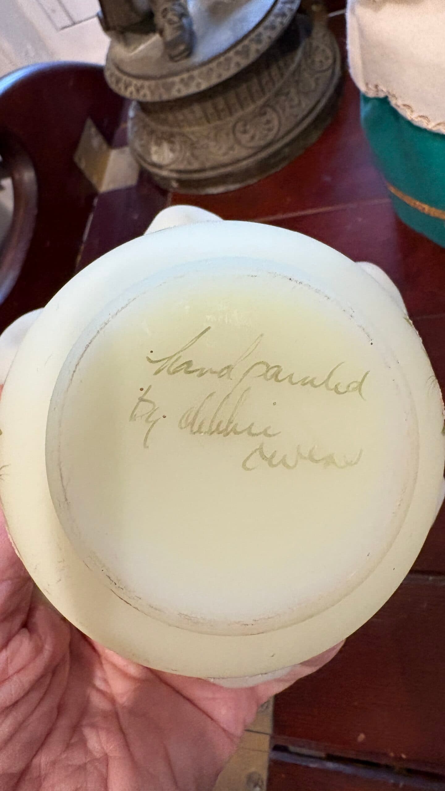 Fenton Custard Satan Rose Bowl - Regular - Thumbnail 3