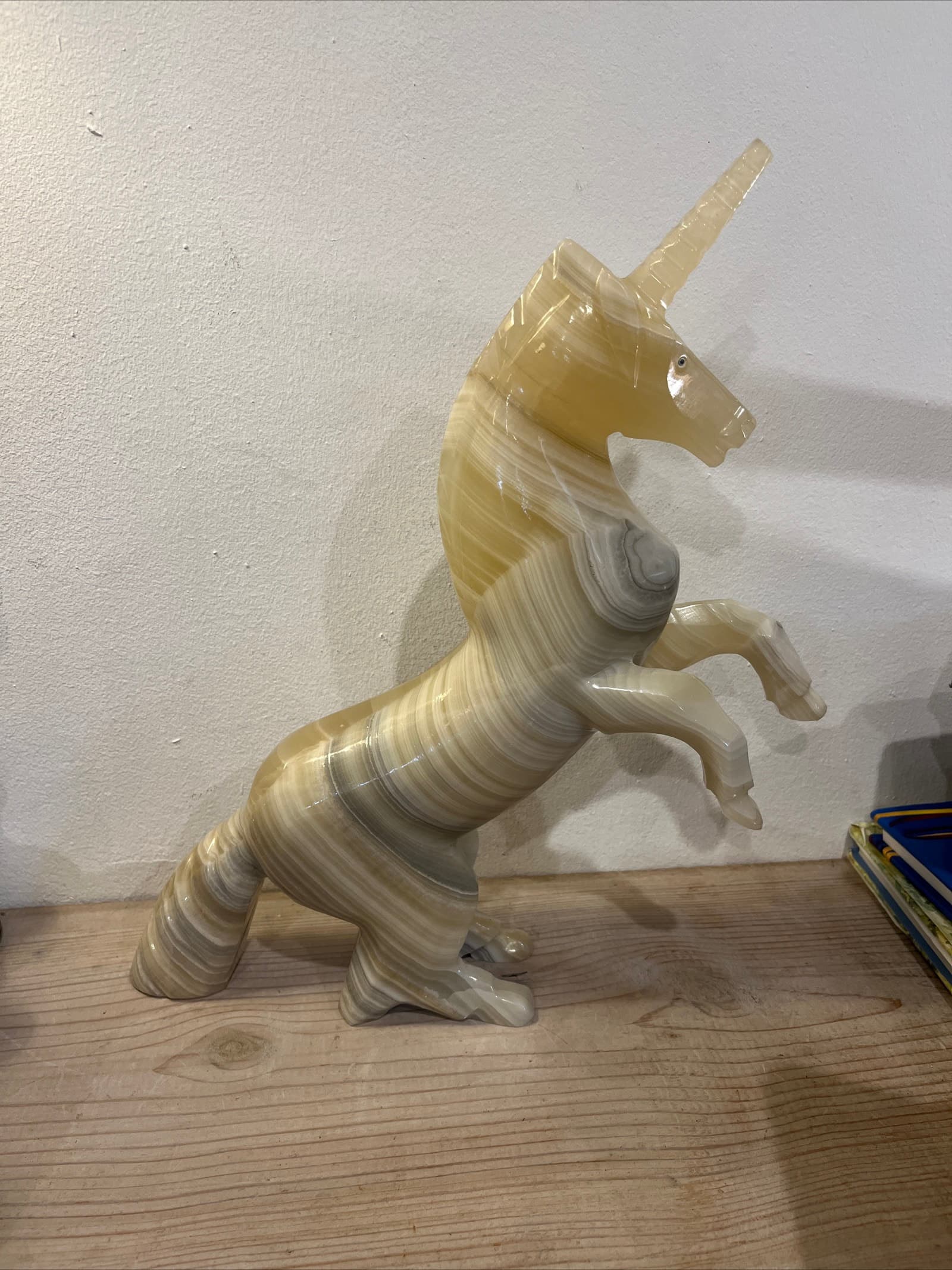 Large Onyx Unicorn - 13 x 12 - 121398766 - Large Onyx Unicorn - 13 x 12 - CONSIGNMENT - Thumbnail 4