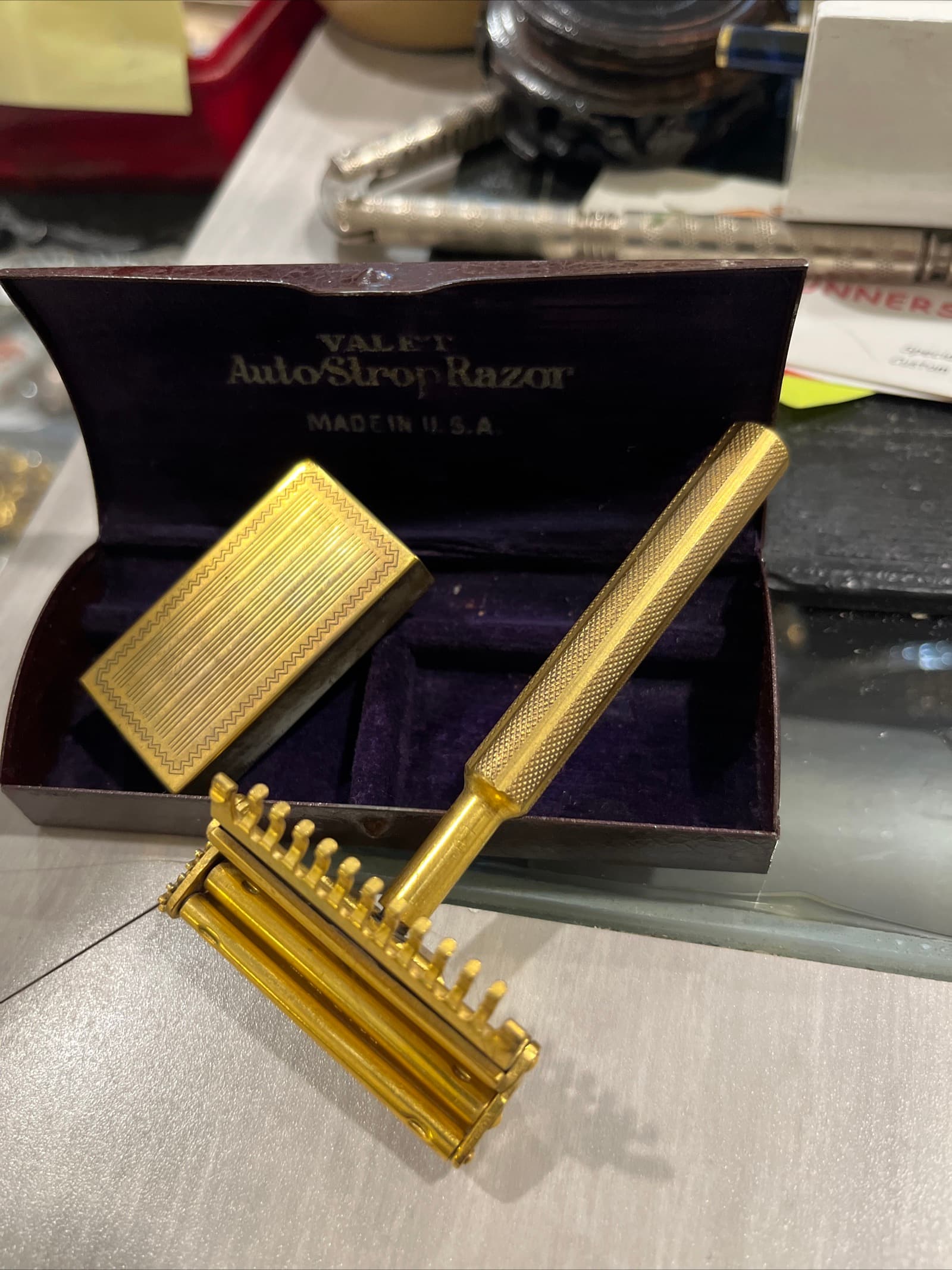 Gold Tone Valet Auto-Strop Razor - Regular - Thumbnail 3