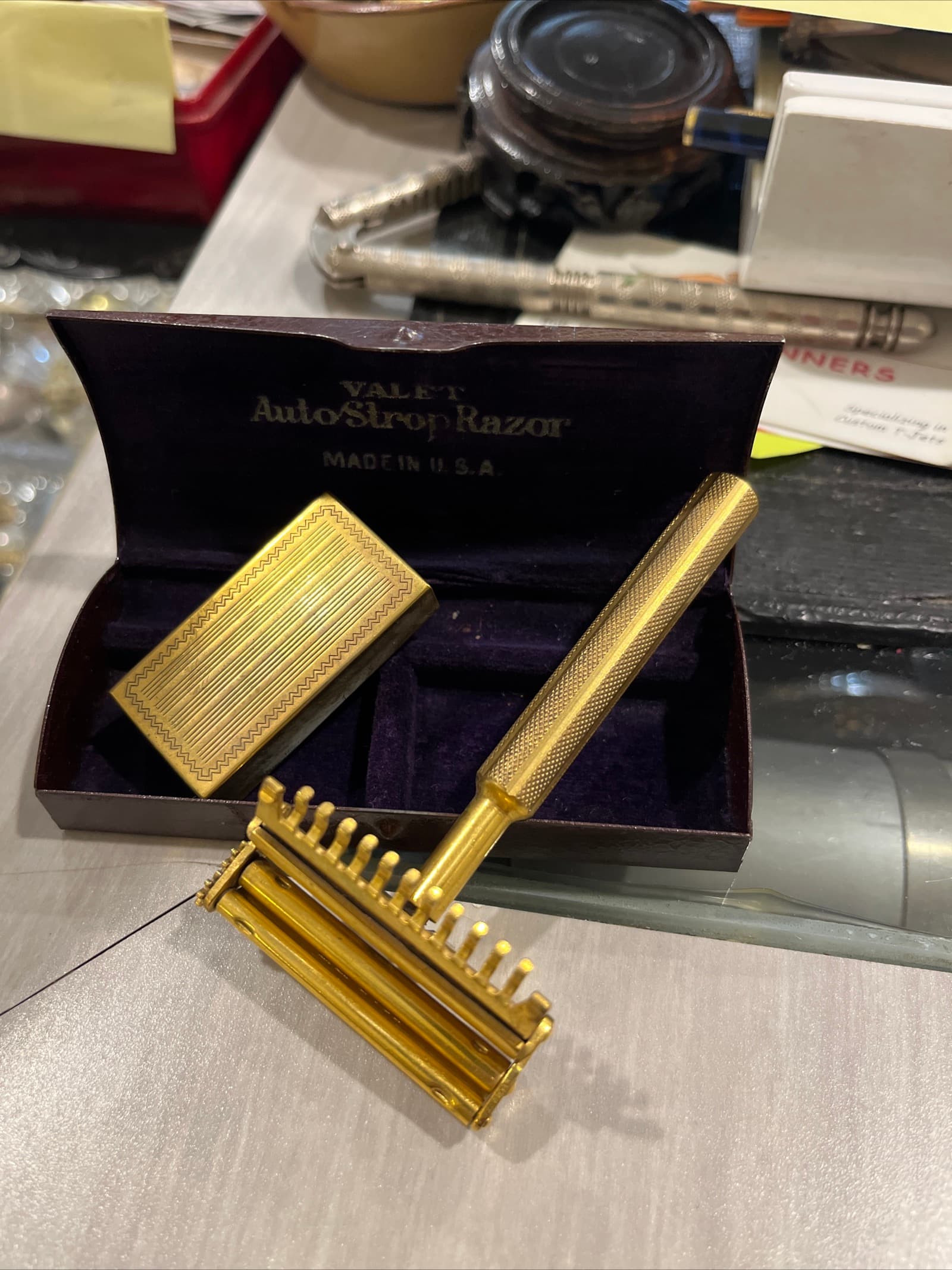 Gold Tone Valet Auto-Strop Razor - Regular - Thumbnail 4