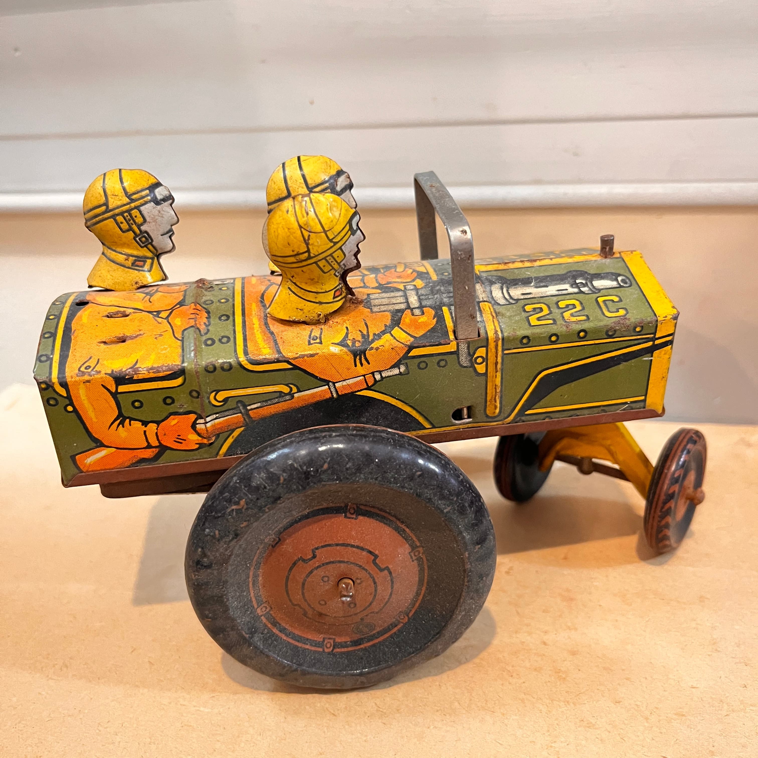Jumpin Jeep 22 C Wind-Up Tin Toy - Regular - Thumbnail 3