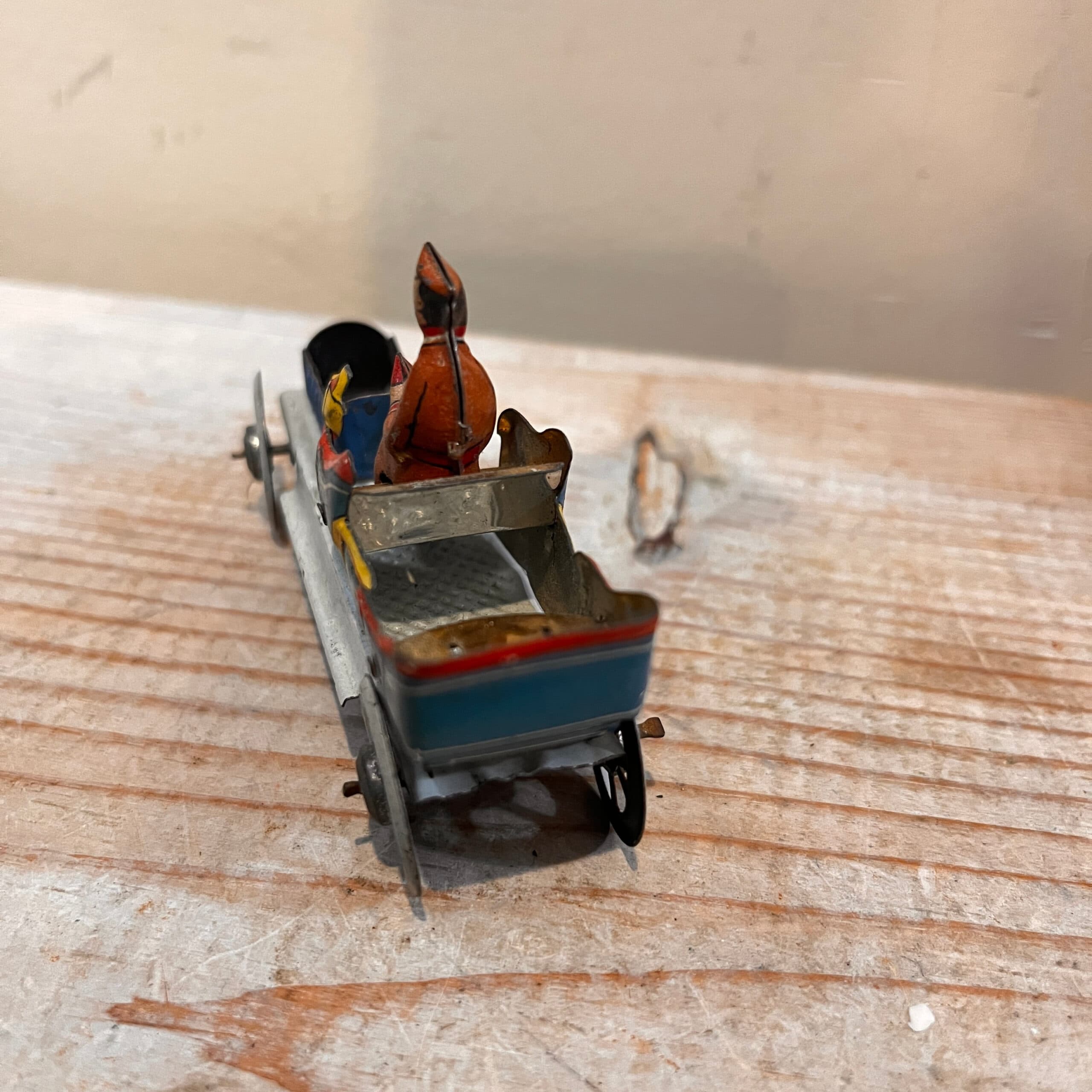 Chauffer Penny Dime Tin Toy - Regular - Thumbnail 2