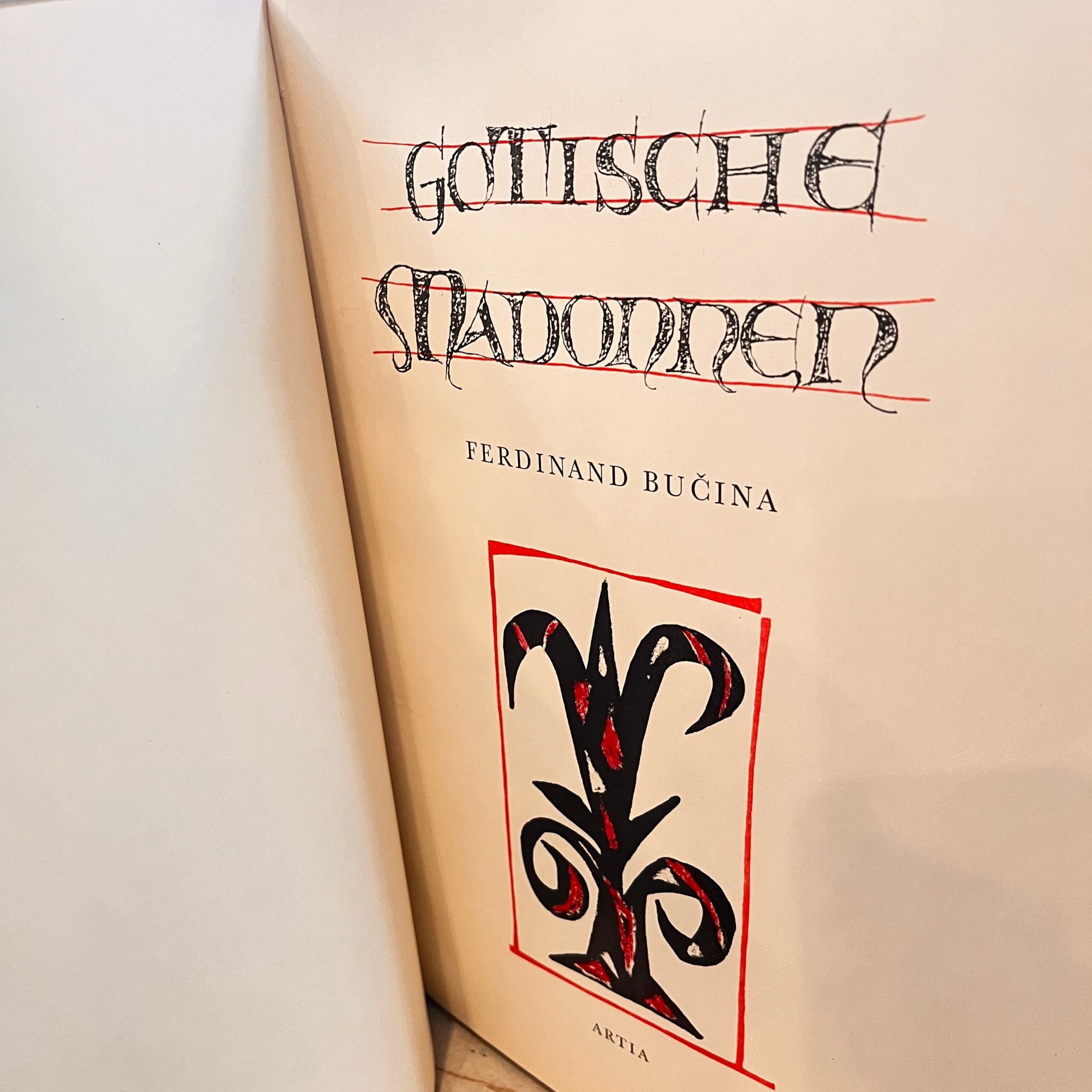 A Book of Madonnas (Czechoslovakia) 1958 - Regular - Thumbnail 3