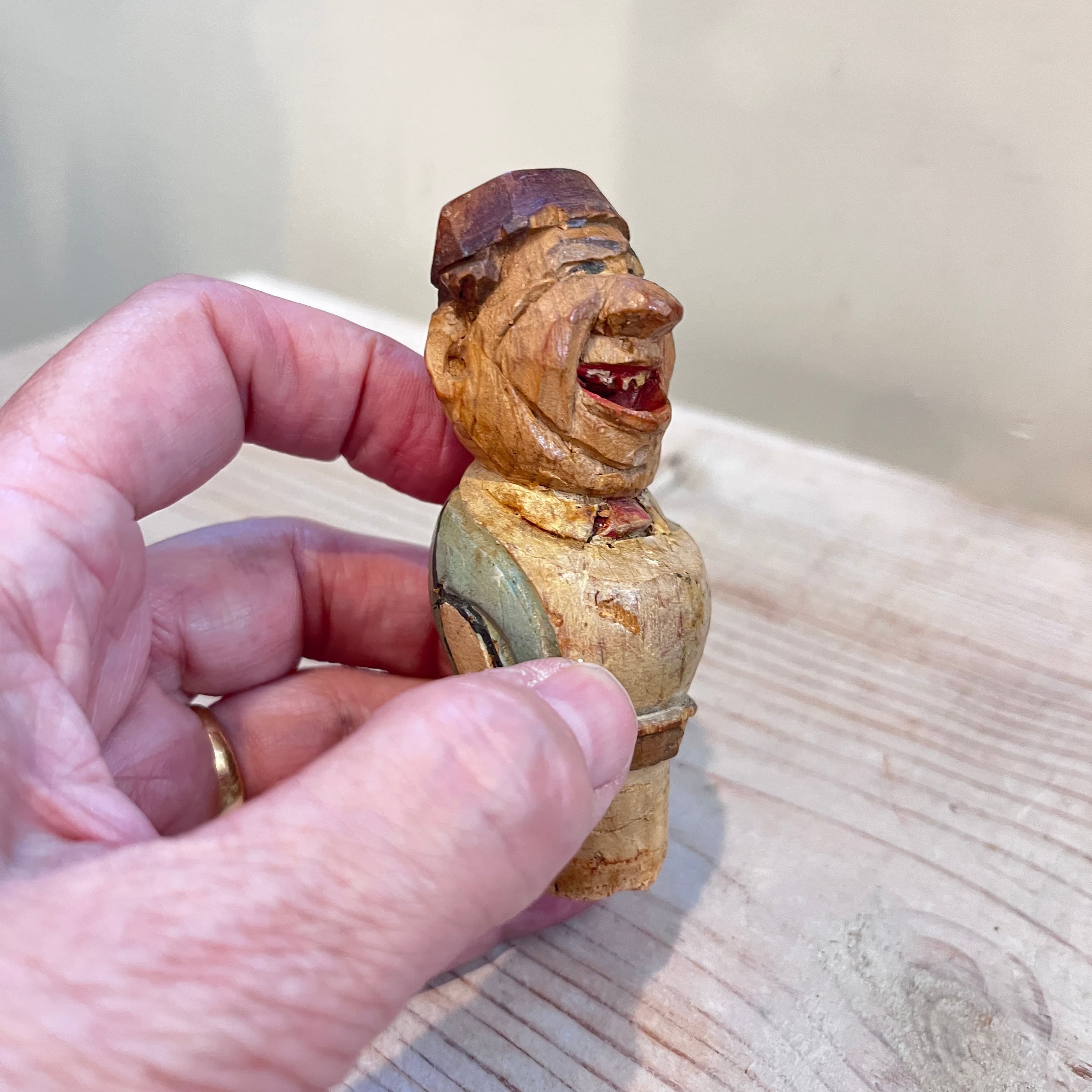 Vtg Anri Hand-Carved Bottle Stopper - Regular - Thumbnail 2