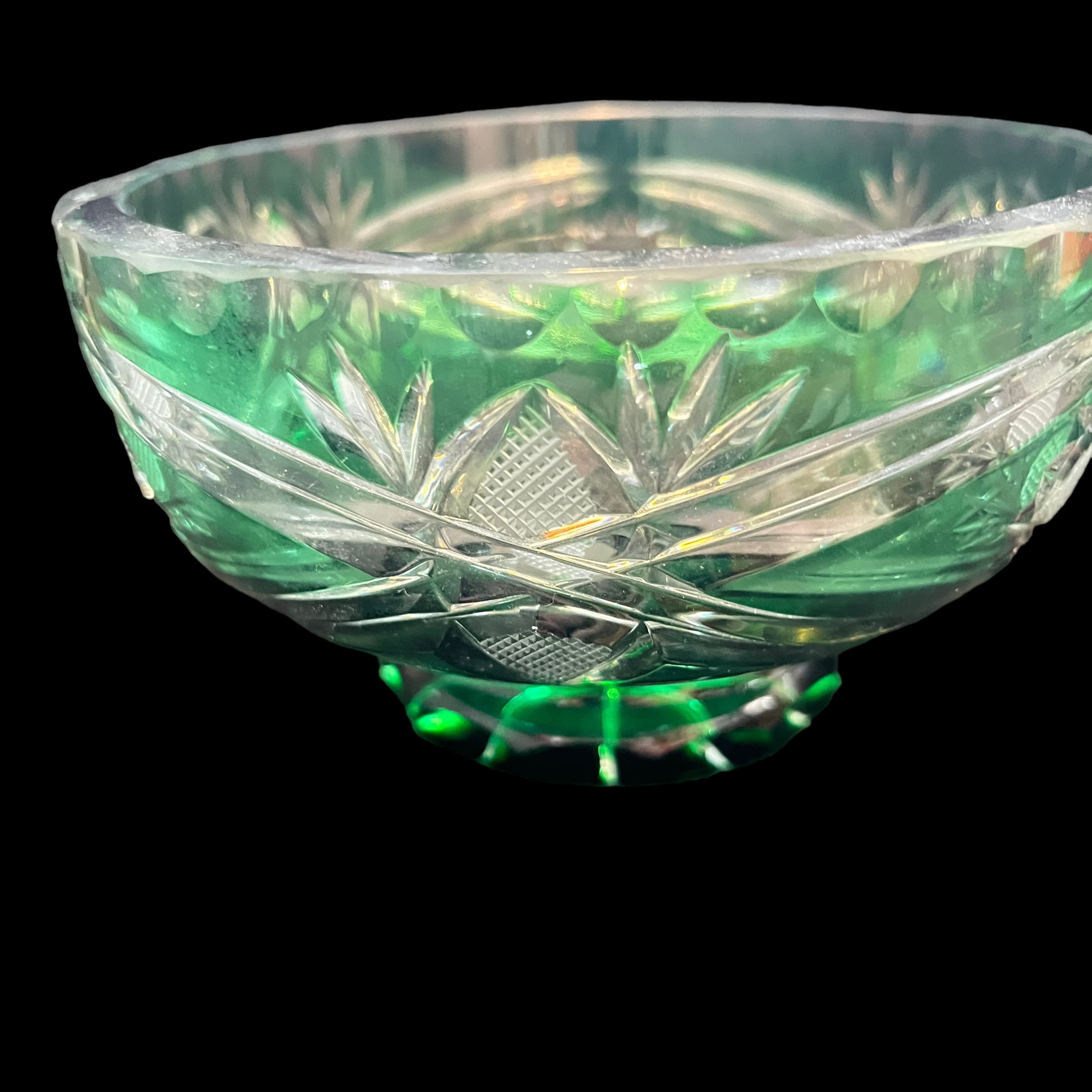 Clear to Green Cut Crystal Bowl - Regular - Thumbnail 6