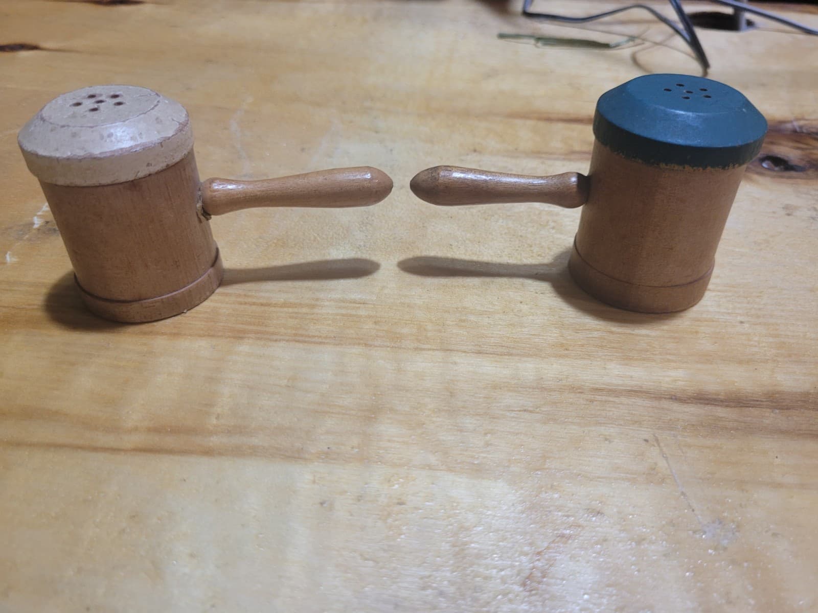 Vintage Wooden Chef Salt & Pepper Shakers – Farmhouse Kitchen Decor - Thumbnail 5