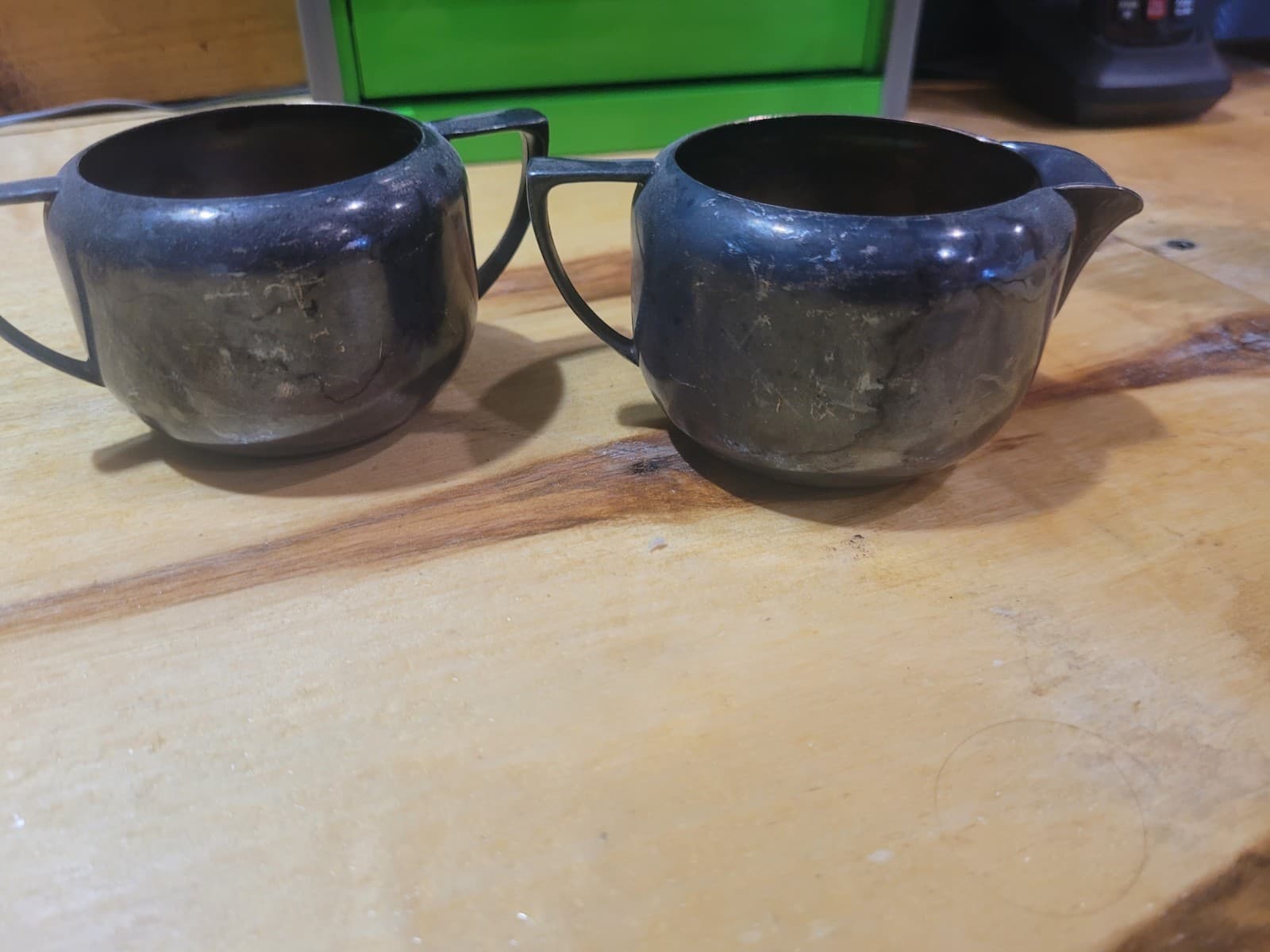 Vintage Wilton Armetale Sugar Bowl & Creamer Set – Mid-Century Pewter Serveware - Thumbnail 2