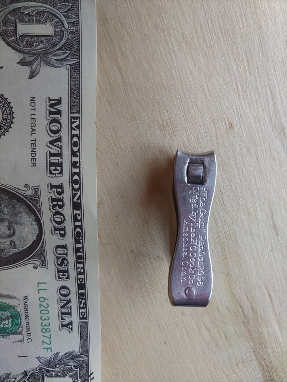 Vintage Mini Pocket Knives, Clippers, and Novelty Items - Thumbnail 7