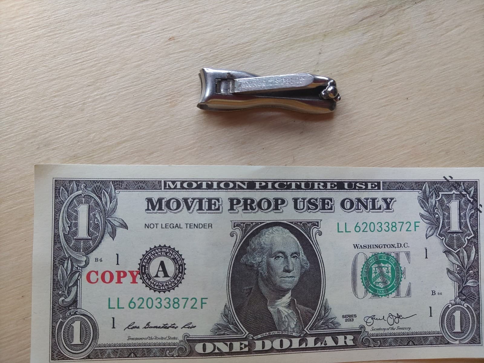 Vintage Mini Pocket Knives, Clippers, and Novelty Items - Thumbnail 6
