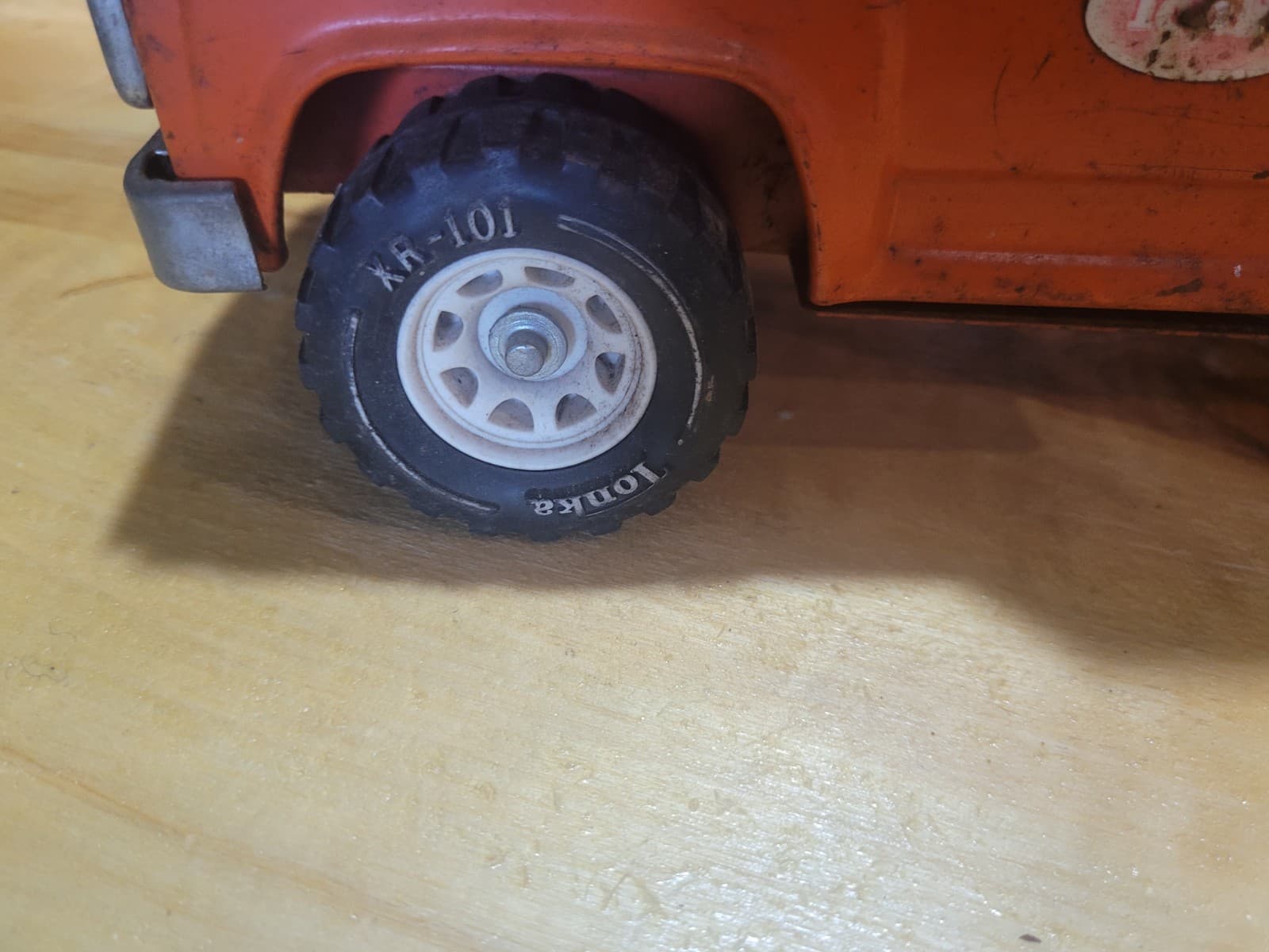 Vintage Tonka Pressed Steel Dump Truck – Orange – Classic Toy Truck - Thumbnail 2