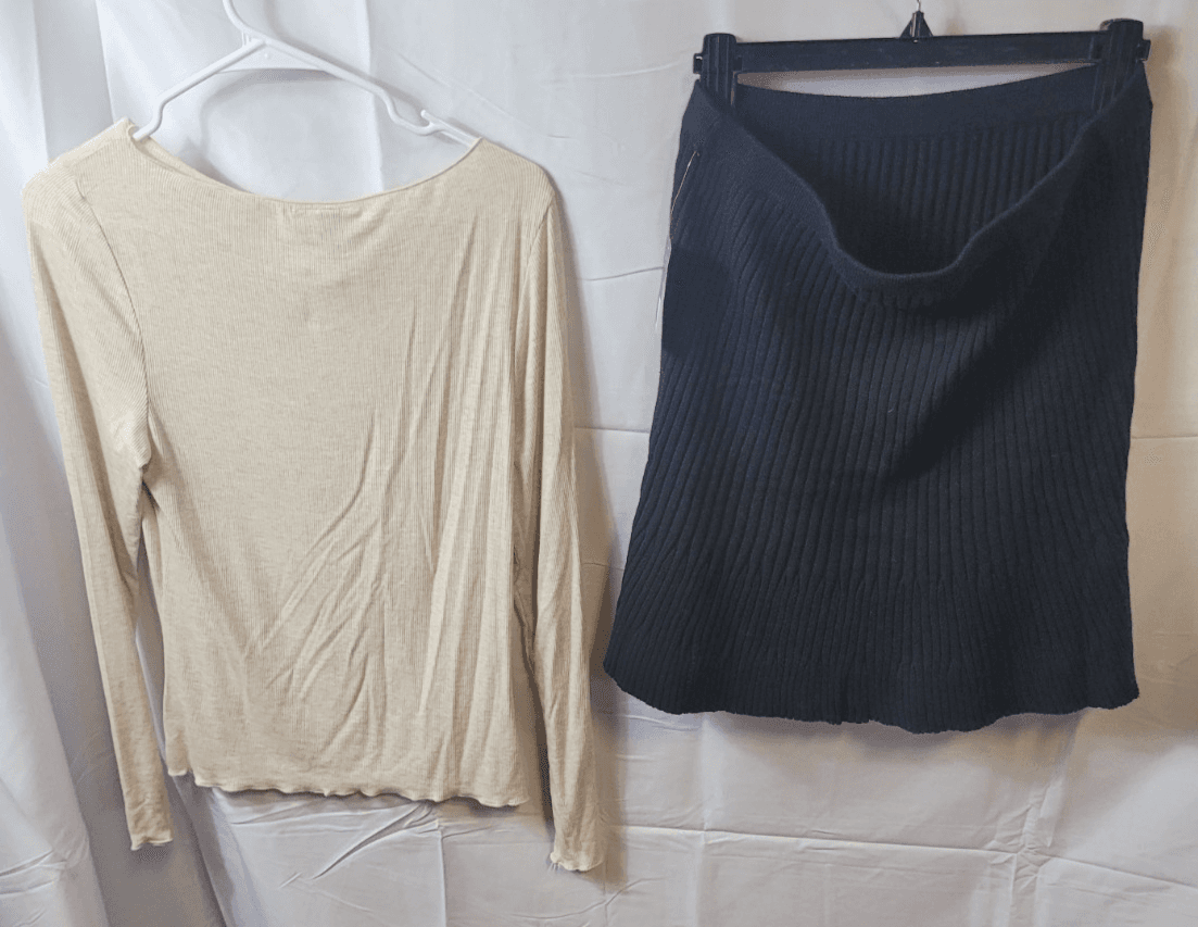 Womens skirt outfit size large - Thumbnail 2