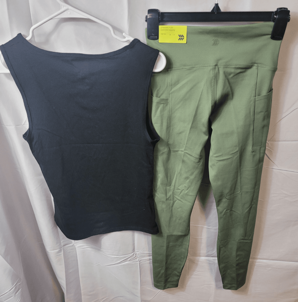 Womens small workout outfit - Thumbnail 2