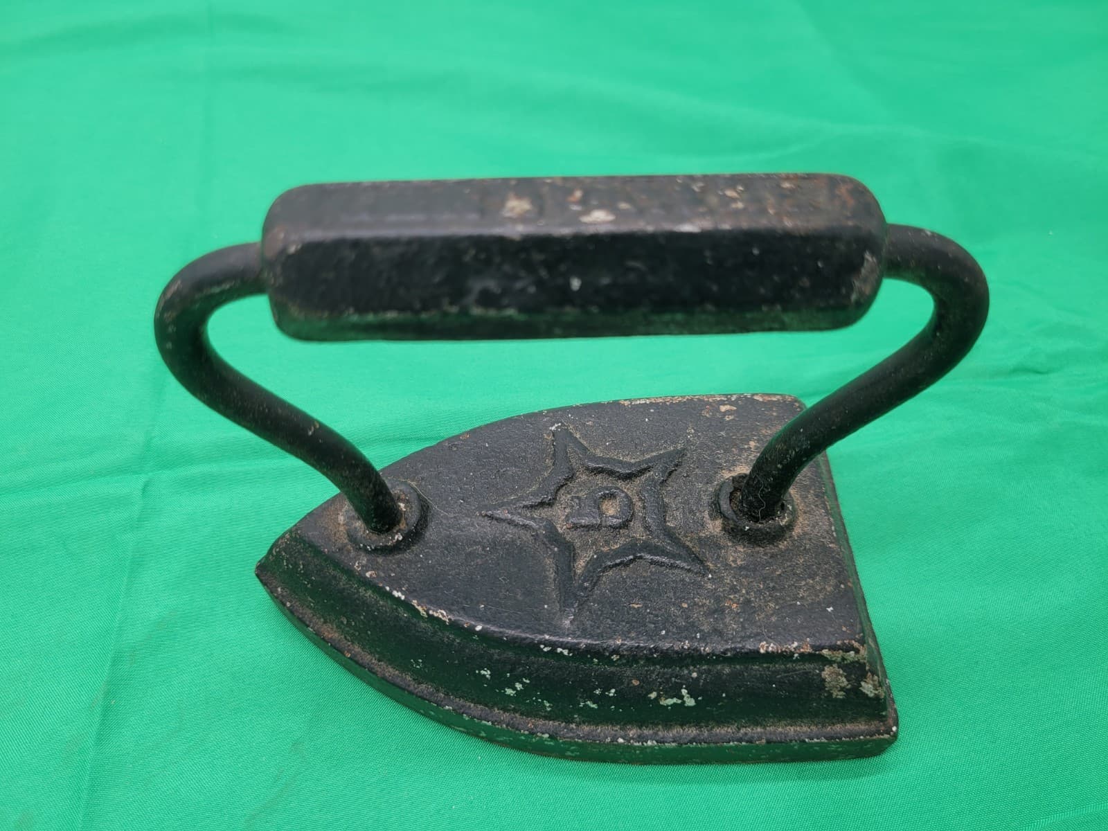 Vintage Cast Iron Sad Iron Flat Iron No. 5 Primitive Laundry Decor Antique - Thumbnail 2