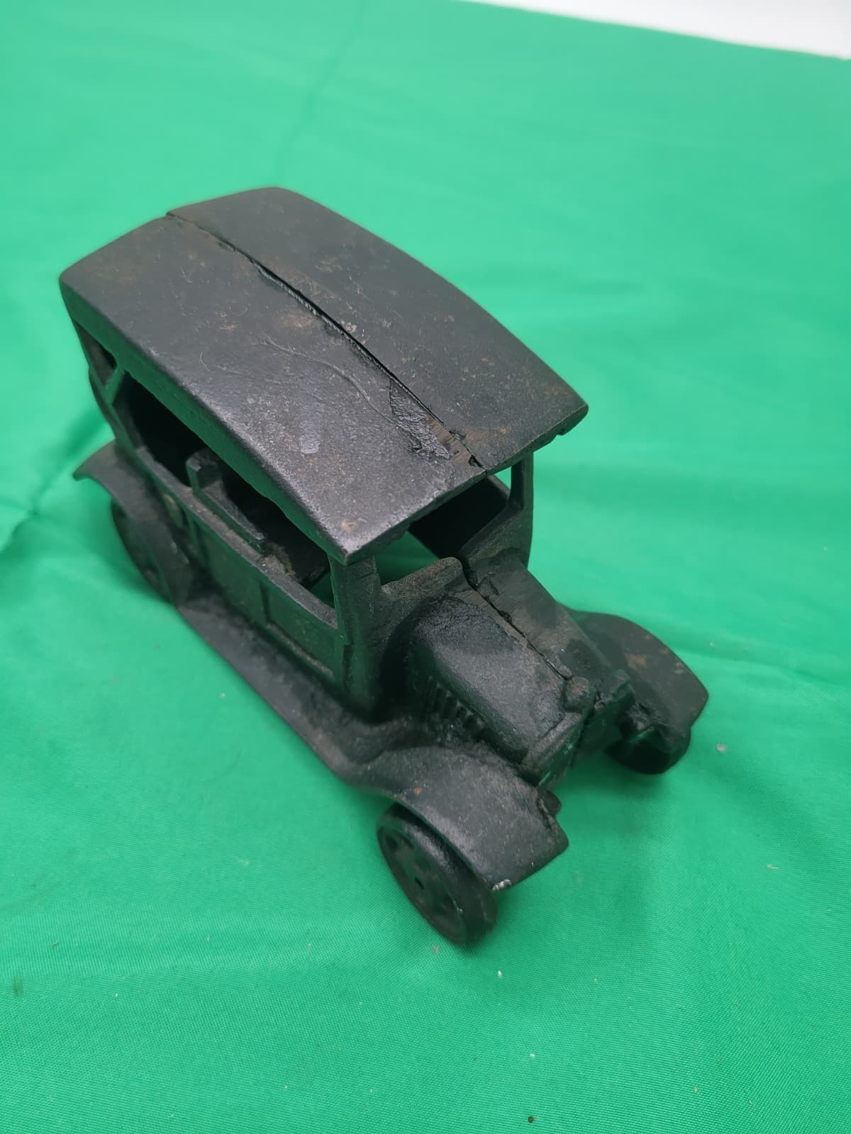 Vintage Cast Iron Antique Style Sedan Car Coin Bank Toy Car Black - Thumbnail 2