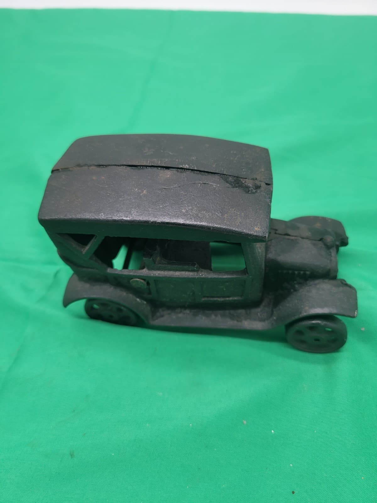 Vintage Cast Iron Antique Style Sedan Car Coin Bank Toy Car Black - Thumbnail 3