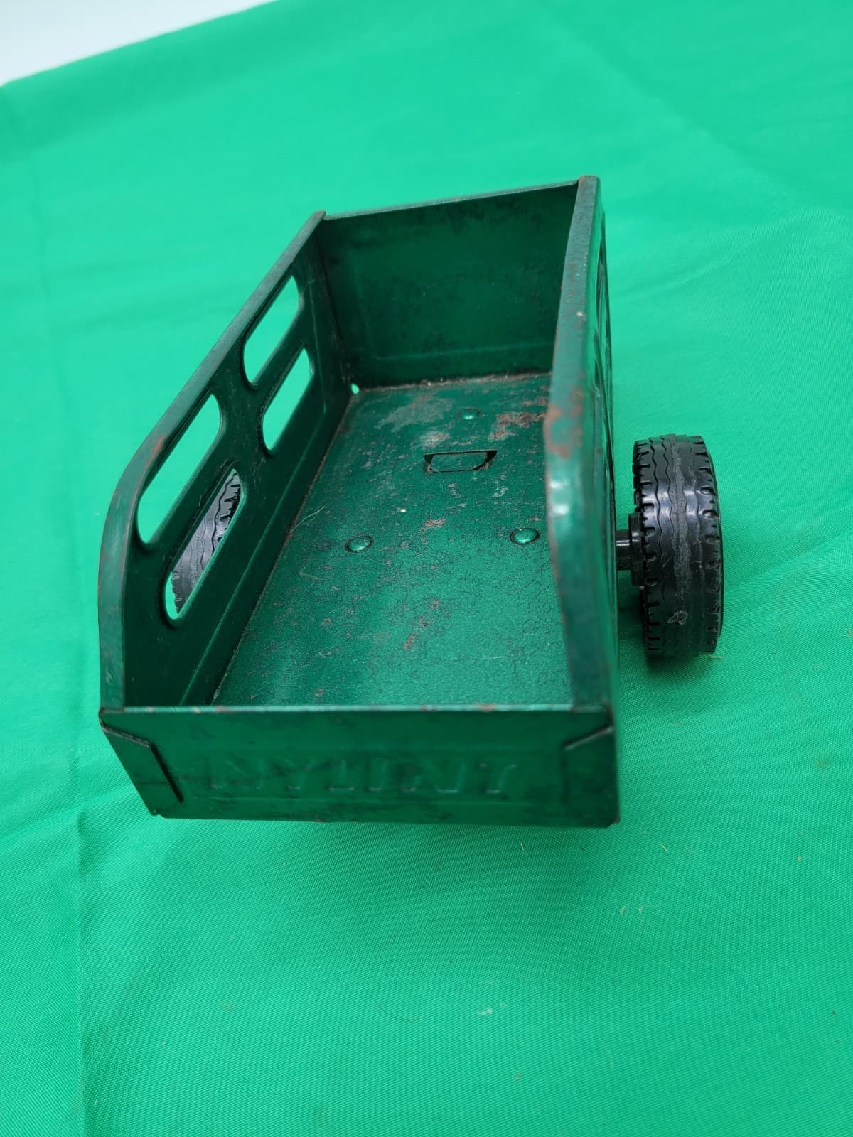 Vintage Metal Toy Trailer Wagon NYLINT Pressed Steel Farm Trailer Cart - Thumbnail 4