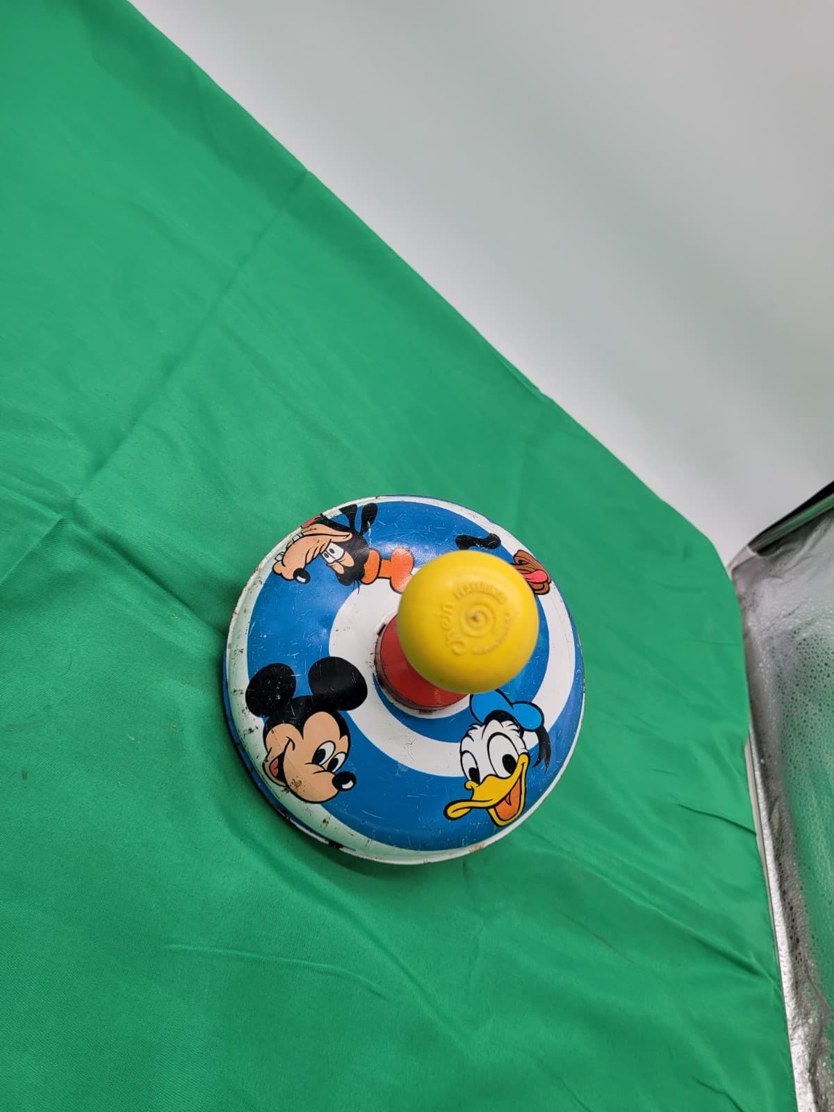 Vintage Disney Tin Litho Spinning Top Toy Mickey Mouse Donald Duck Goofy Noise - Thumbnail 4