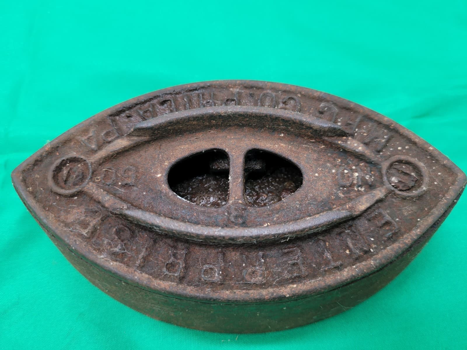 Antique Cast Iron Sad Iron Heater Base Stand “MFG CO PHILA” Primitive Laundry - Thumbnail 4