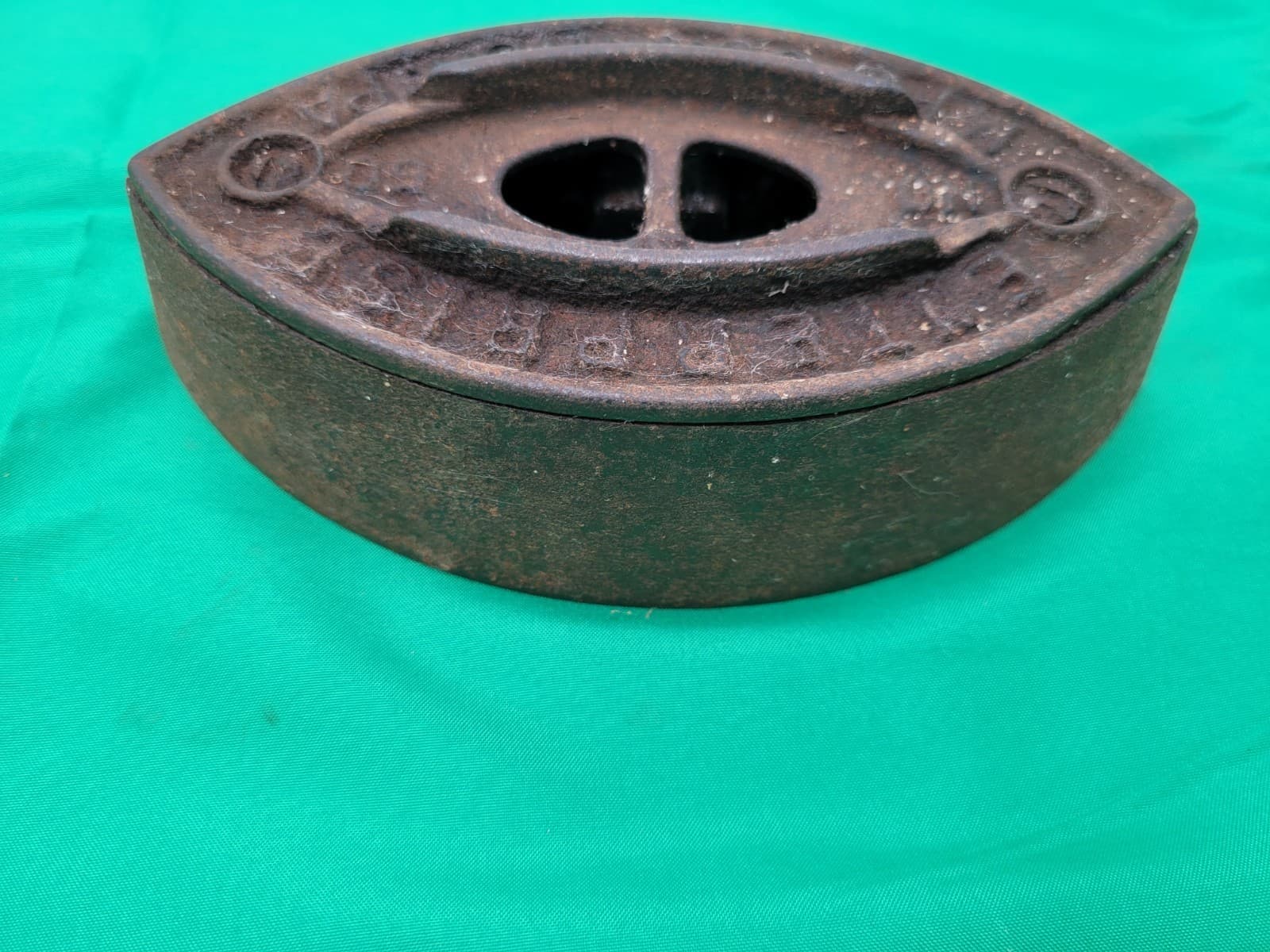 Antique Cast Iron Sad Iron Heater Base Stand “MFG CO PHILA” Primitive Laundry - Thumbnail 5