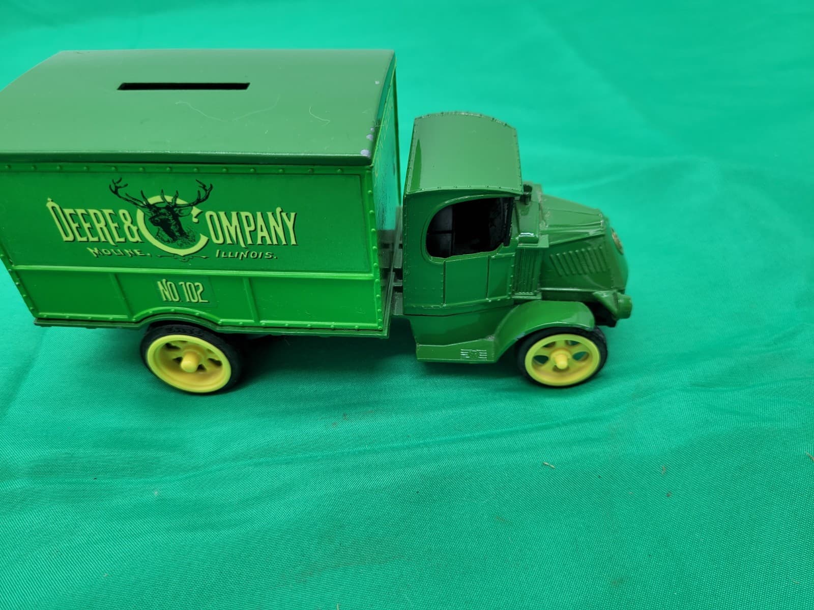Vintage John Deere & Company No. 102 Toy Bank Truck Green Delivery Truck - Thumbnail 5
