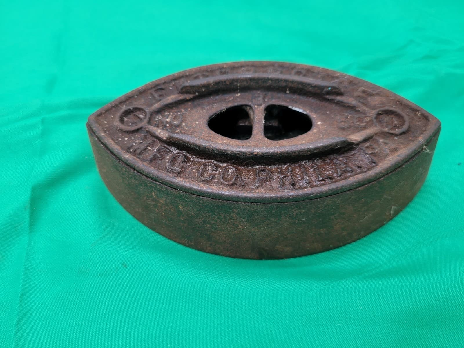 Antique Cast Iron Sad Iron Heater Base Stand “MFG CO PHILA” Primitive Laundry - Thumbnail 2
