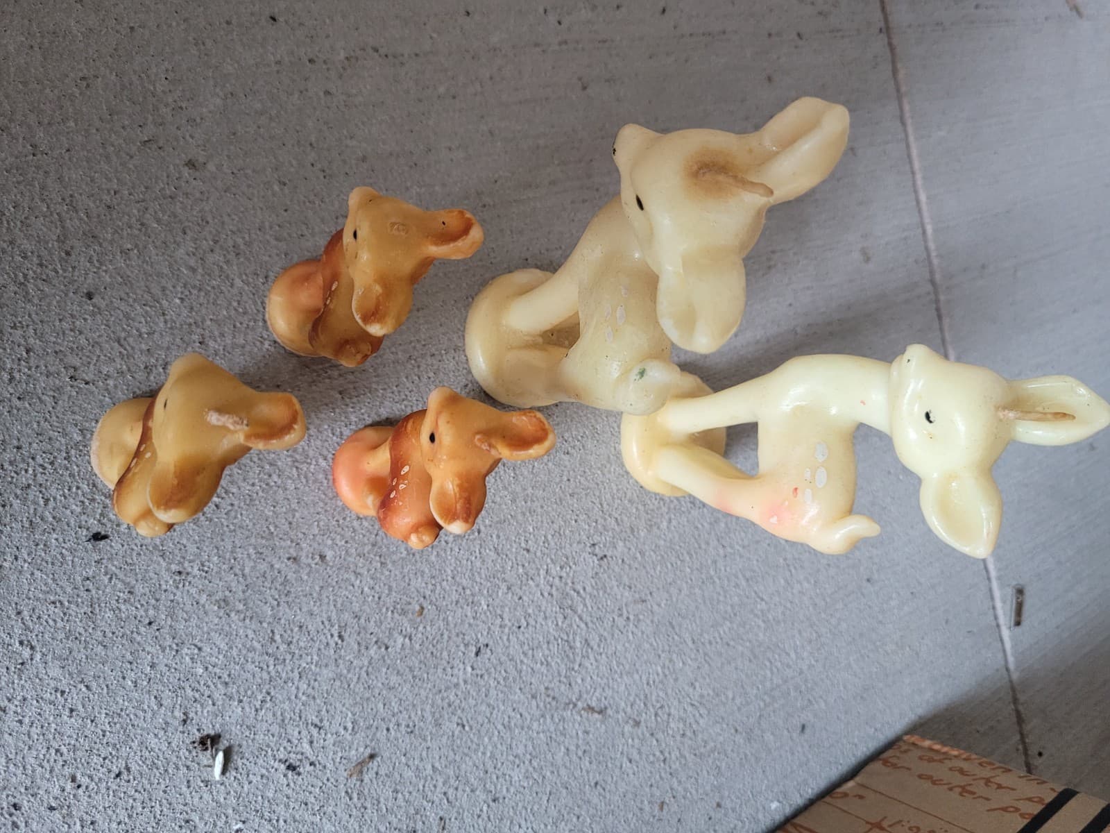 Vintage Deer Figurine Set – 5 Retro Fawn & Doe Figures - Thumbnail 2