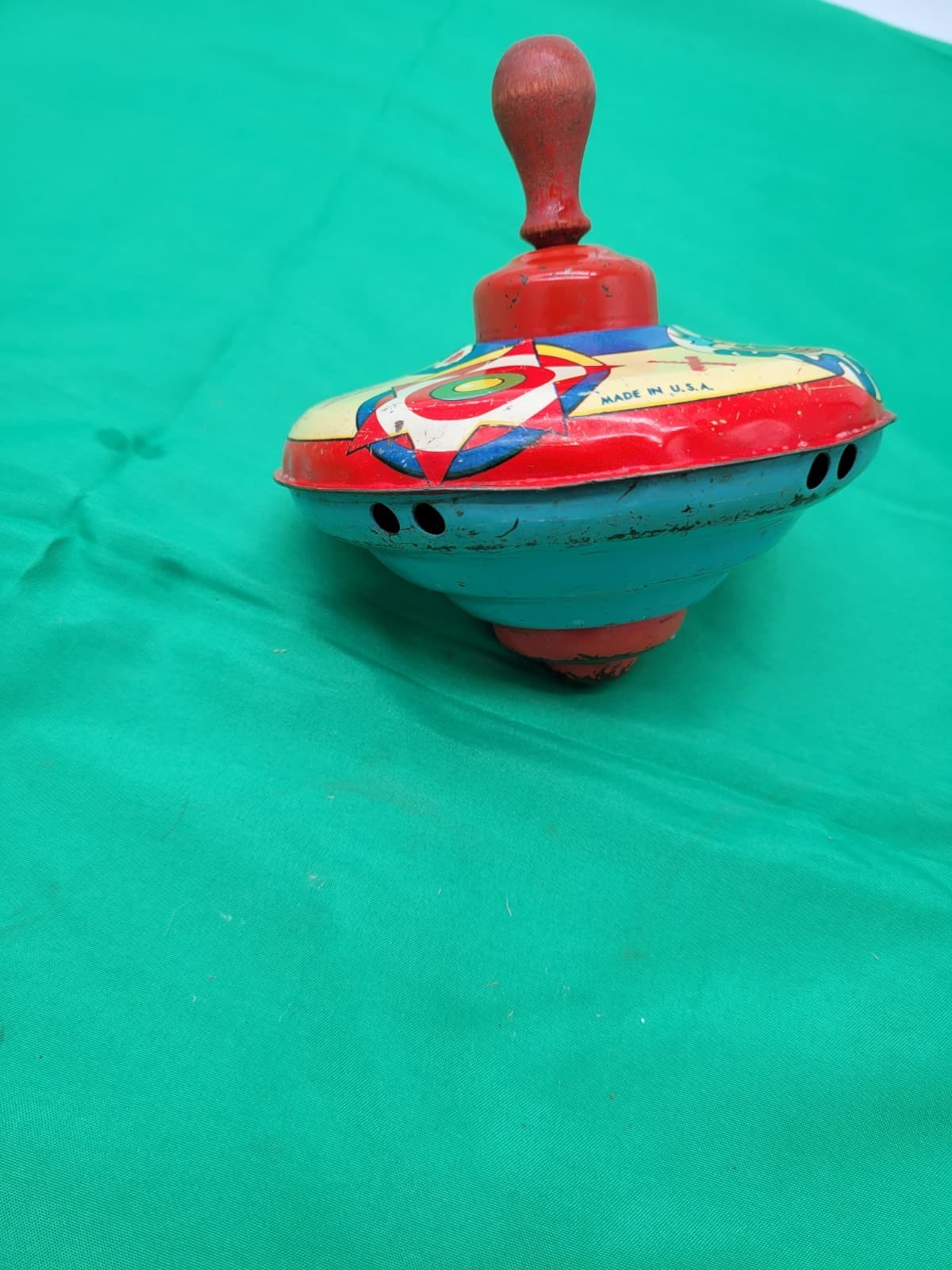 Vintage Tin Litho Spinning Top Clown Target Design Noise Maker Made in USA - Thumbnail 5