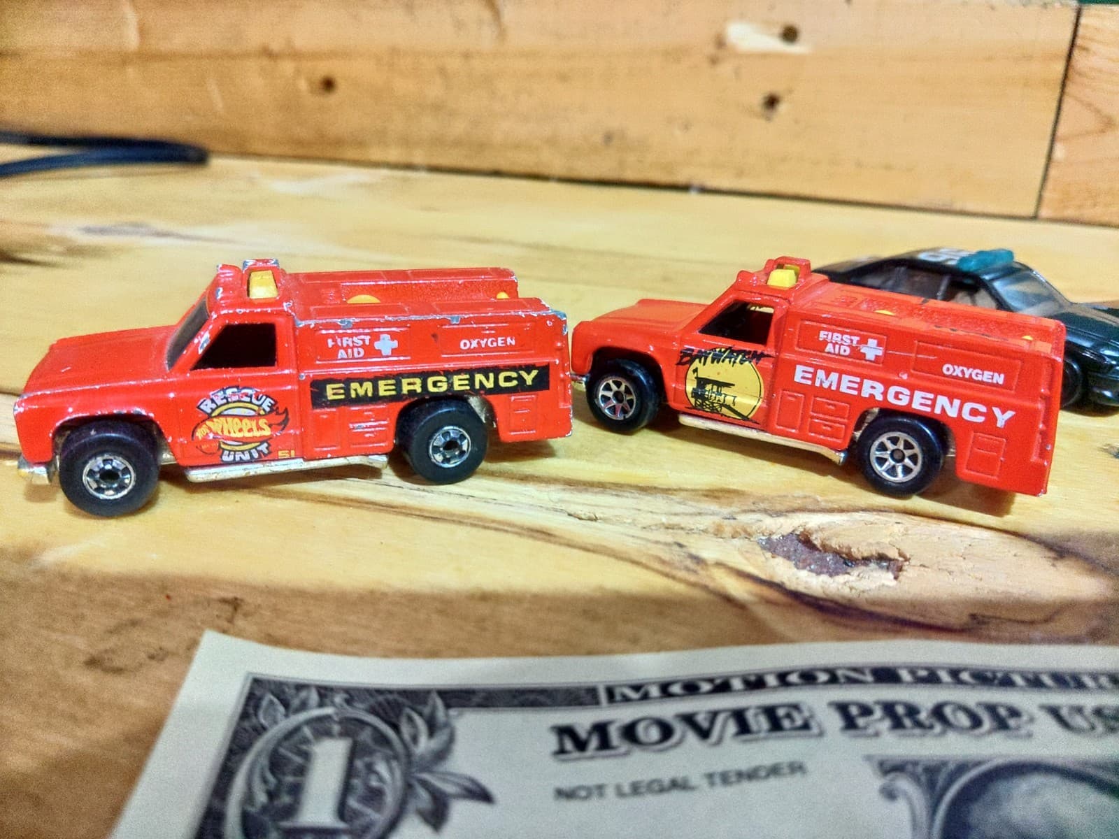 Vintage Die-Cast Emergency & Police Vehicle Lot – 5 Cars - Thumbnail 3