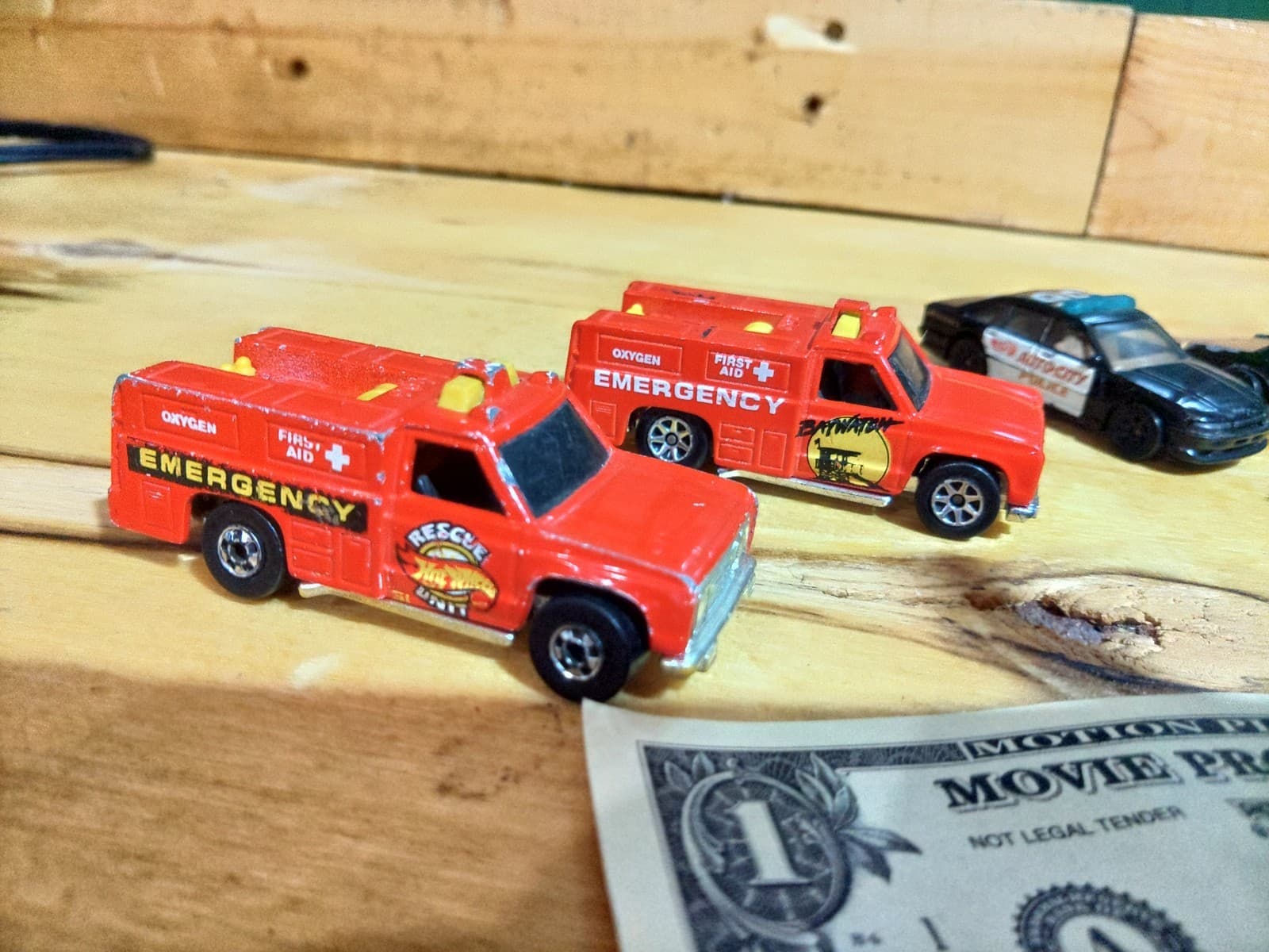 Vintage Die-Cast Emergency & Police Vehicle Lot – 5 Cars - Thumbnail 2