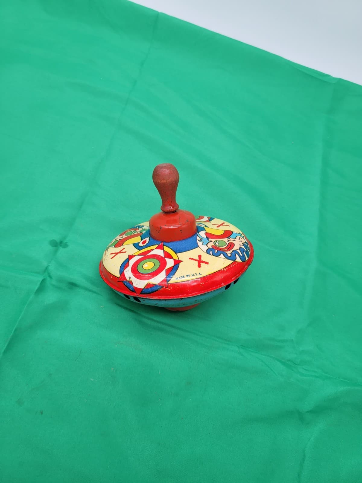 Vintage Tin Litho Spinning Top Clown Target Design Noise Maker Made in USA - Thumbnail 2